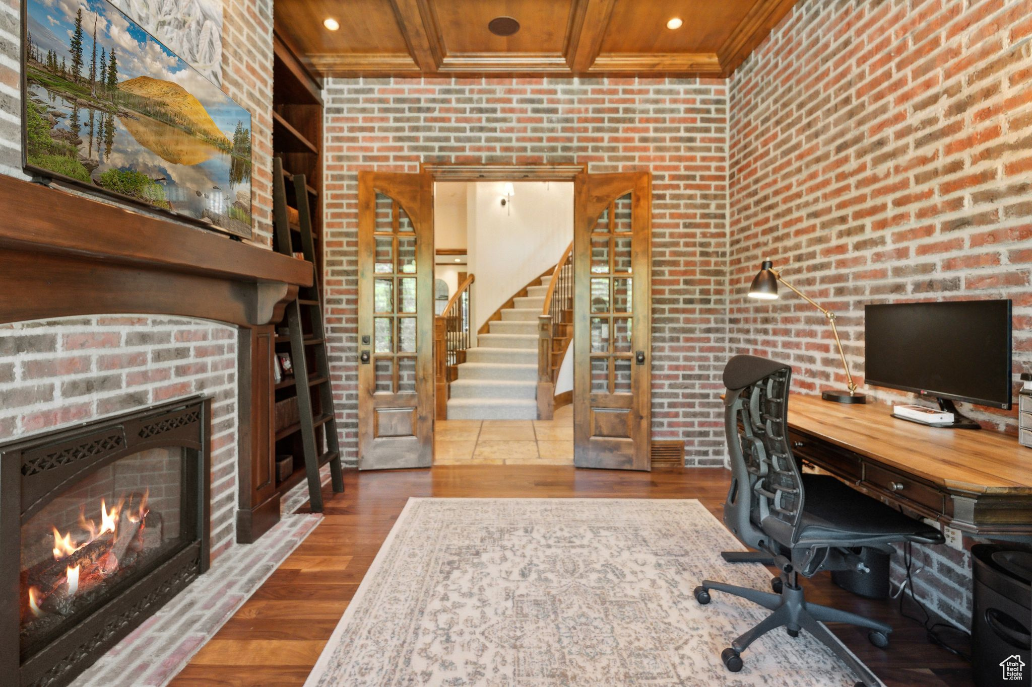 main property photo 16
