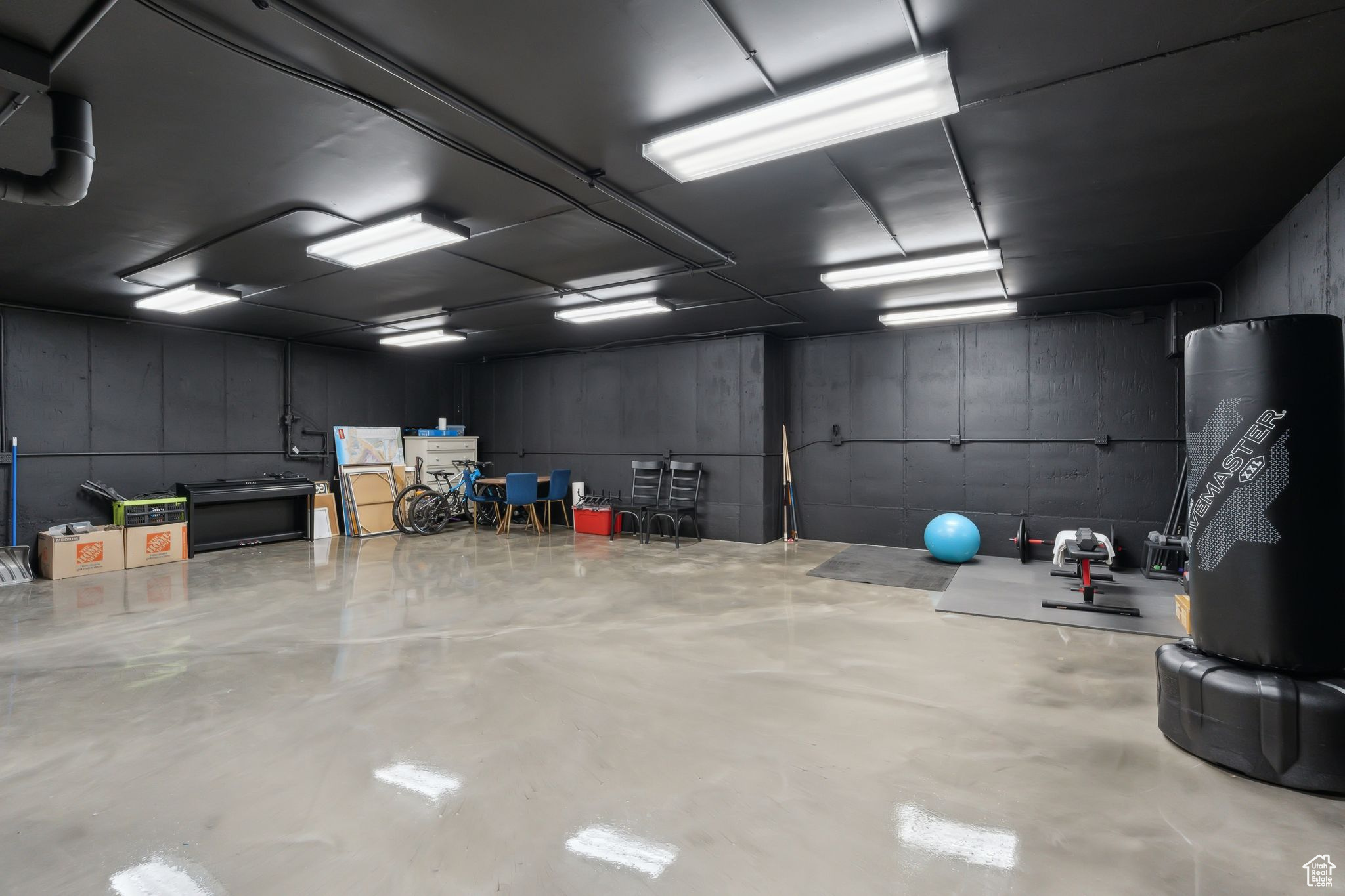 main property photo 70