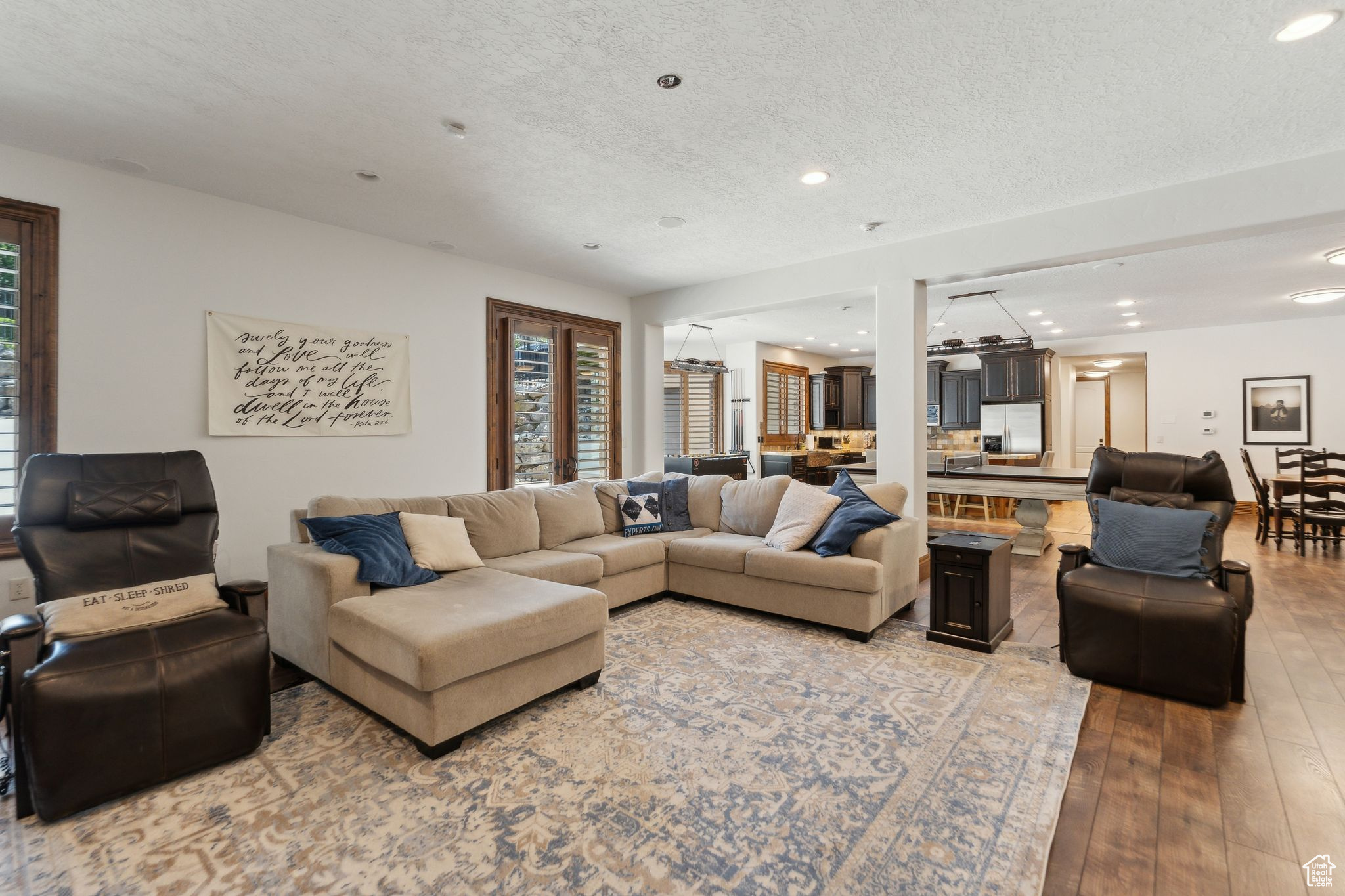 main property photo 77