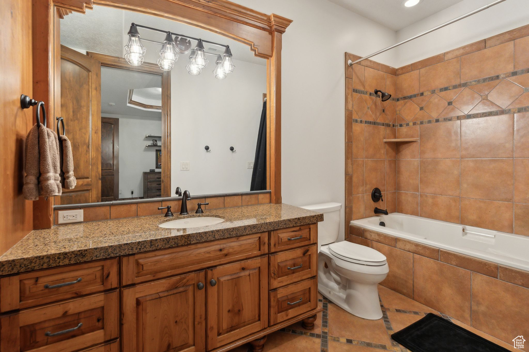 main property photo 95