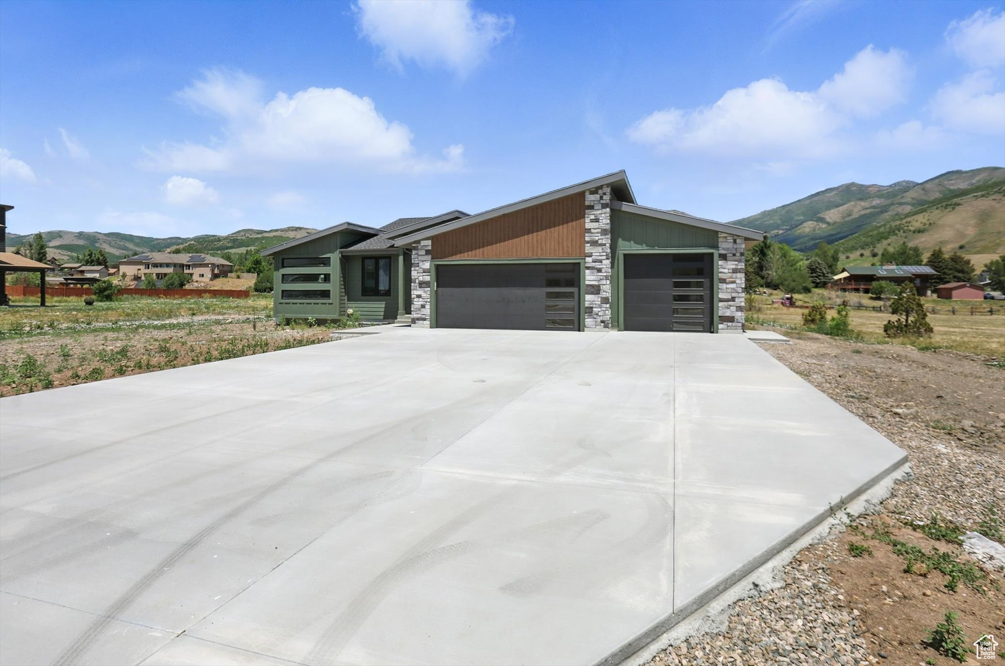 main property photo 56