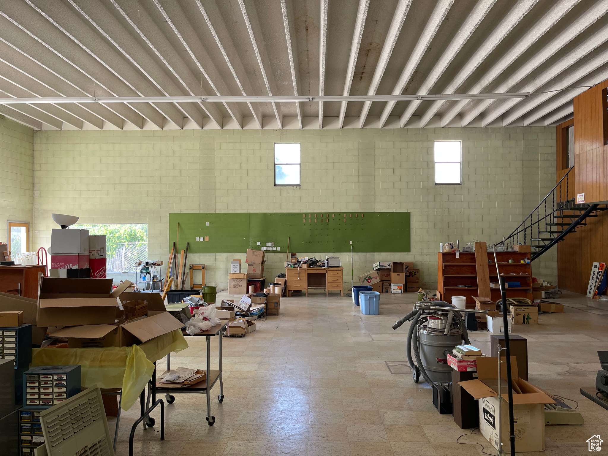 main property photo 18