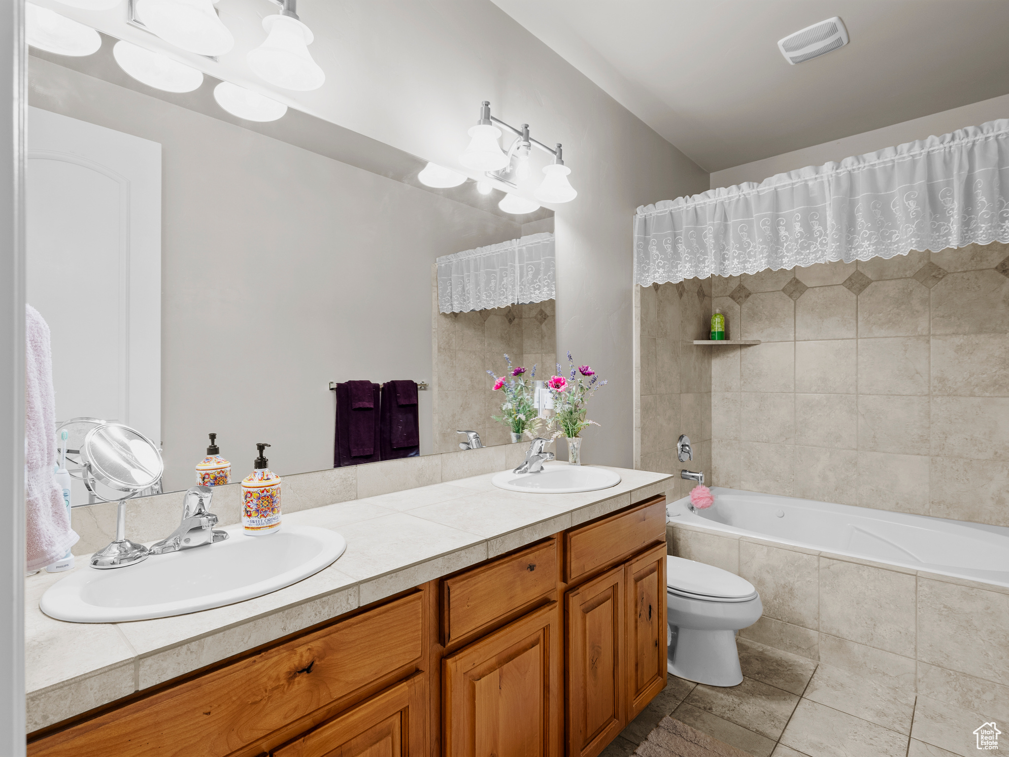 property viewer photo 10