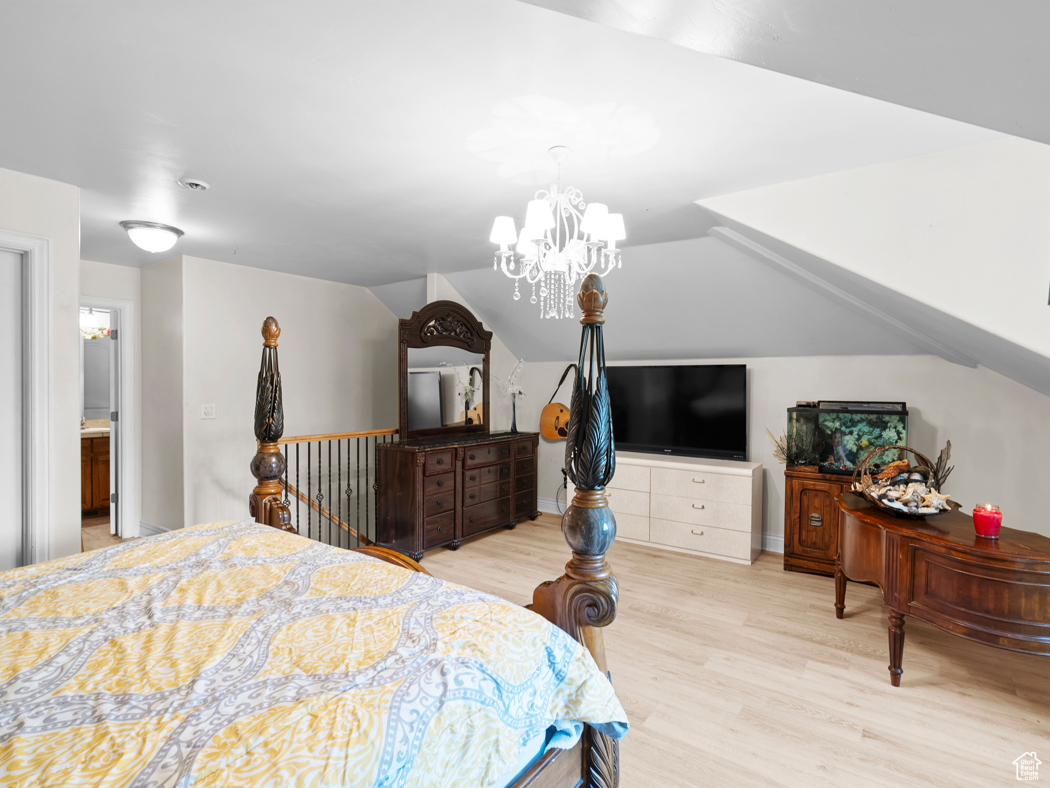 property viewer photo 12