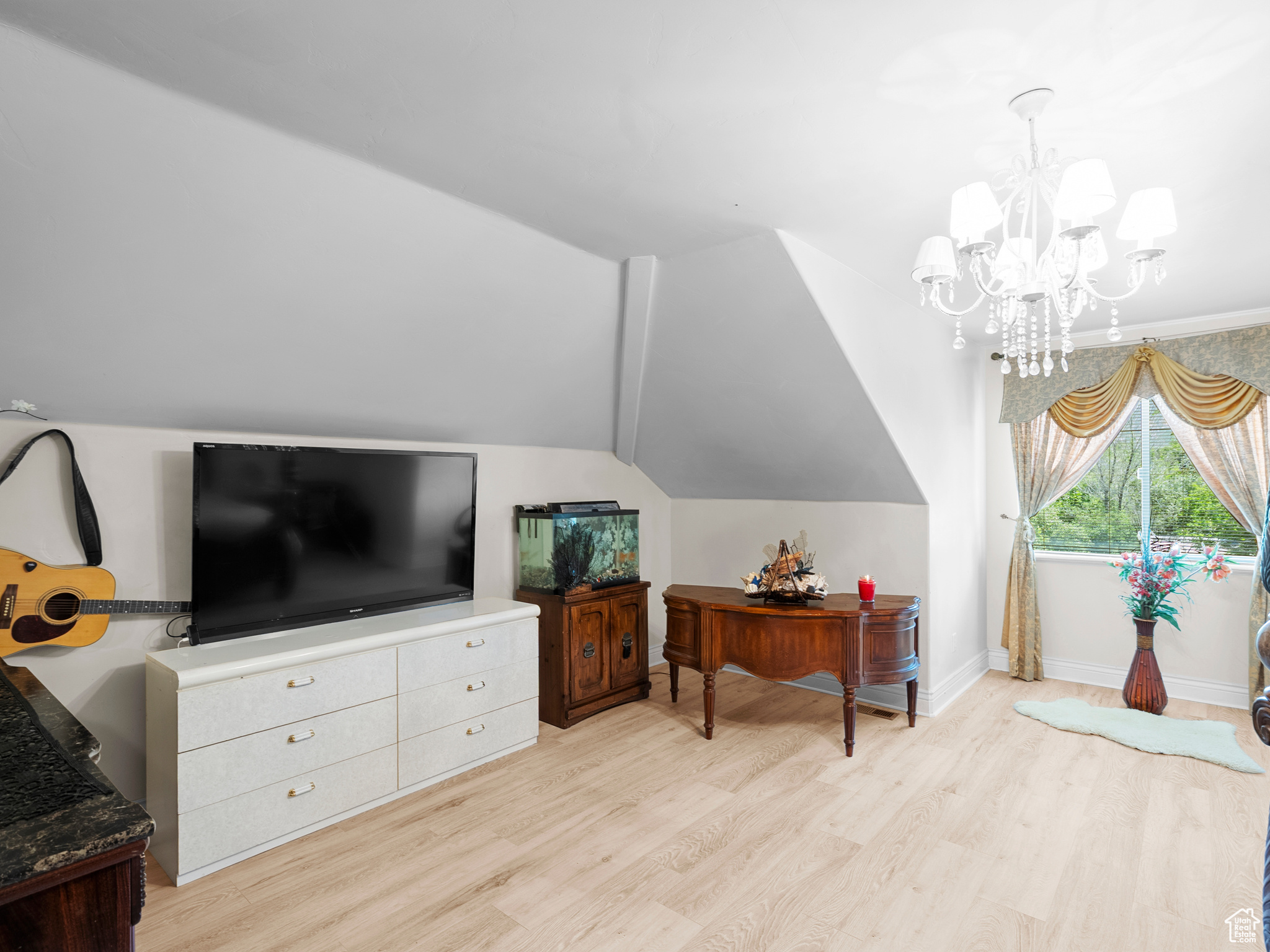 property viewer photo 14