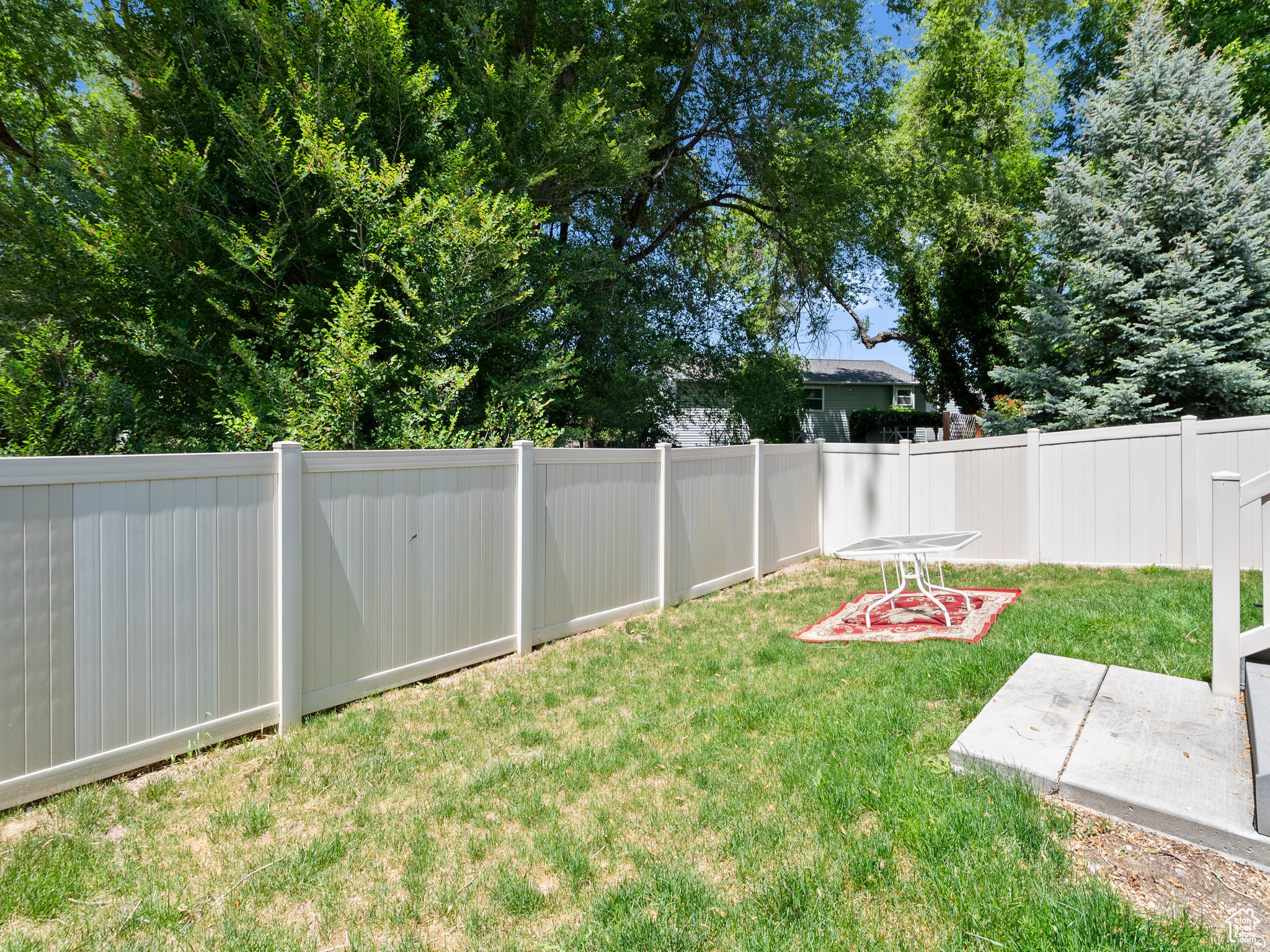 property viewer photo 23