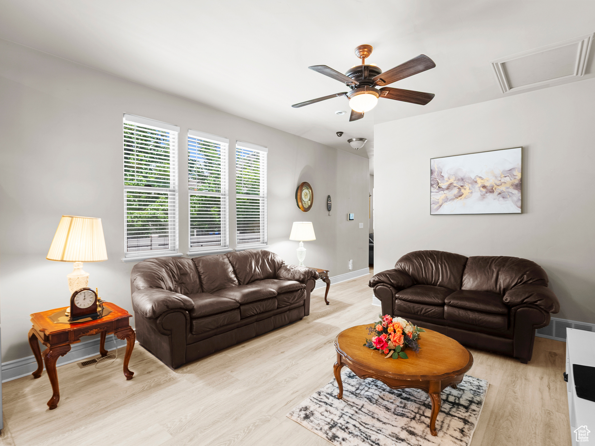property viewer photo 4