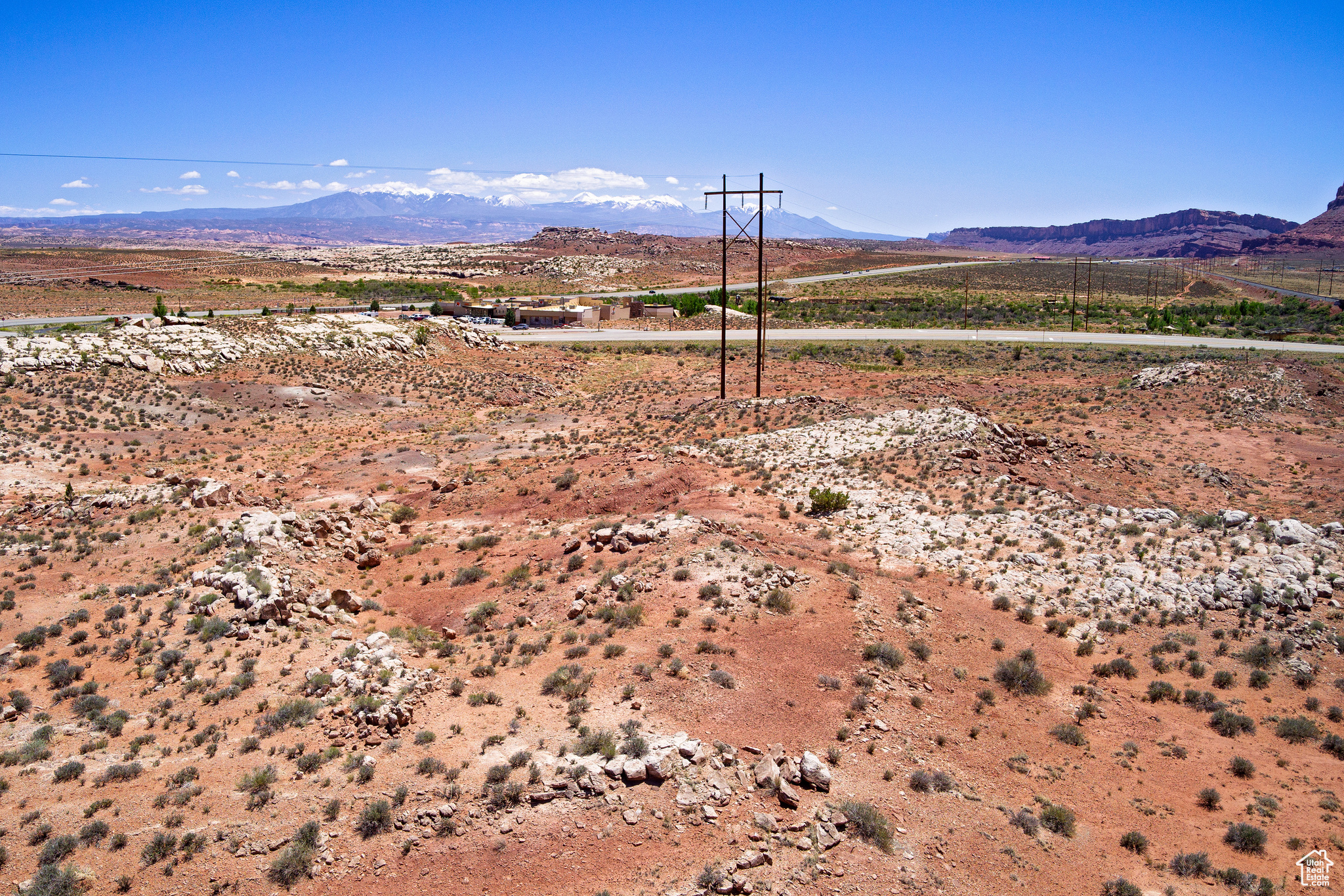 main property photo 20