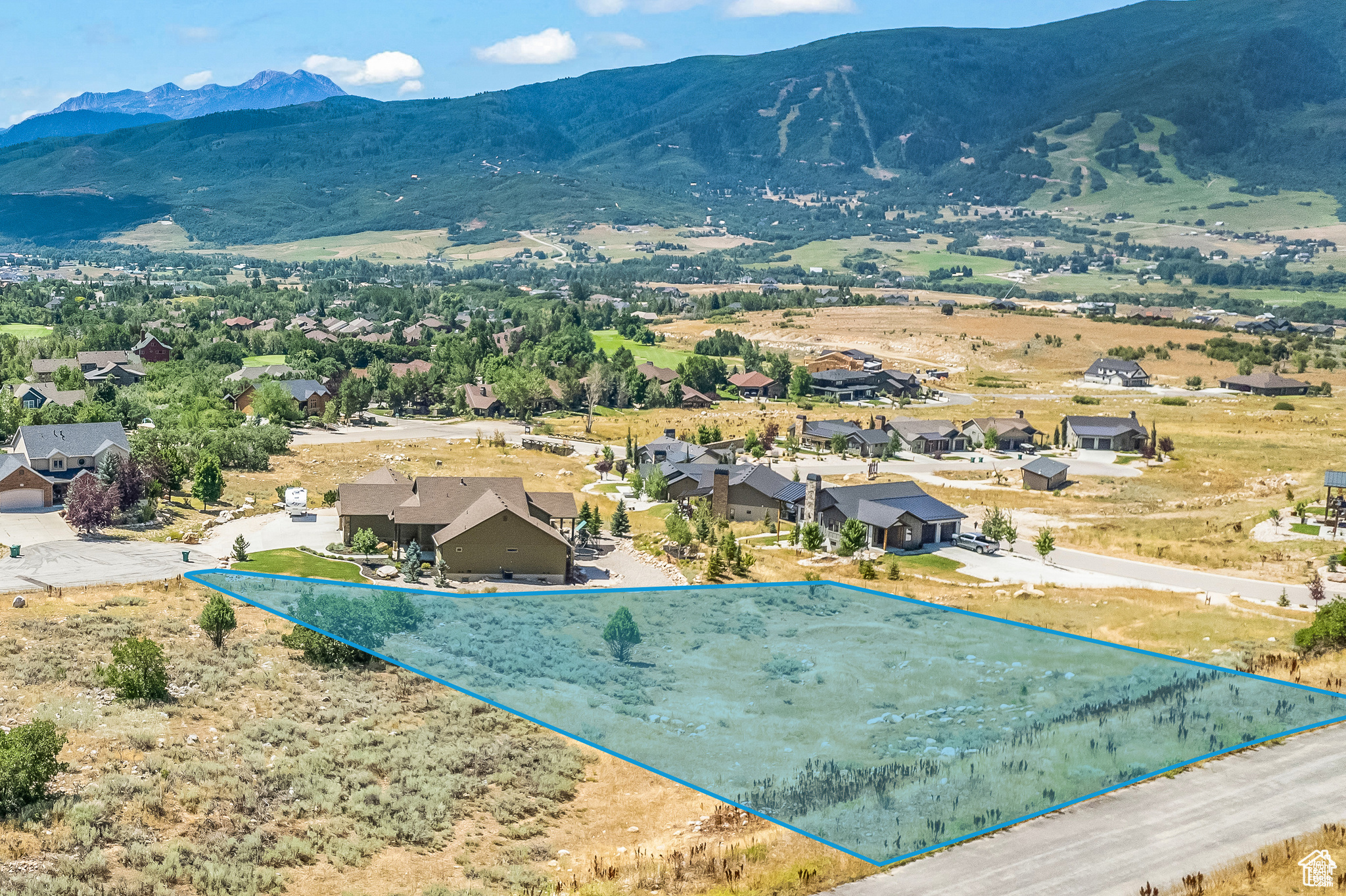 main property photo 10
