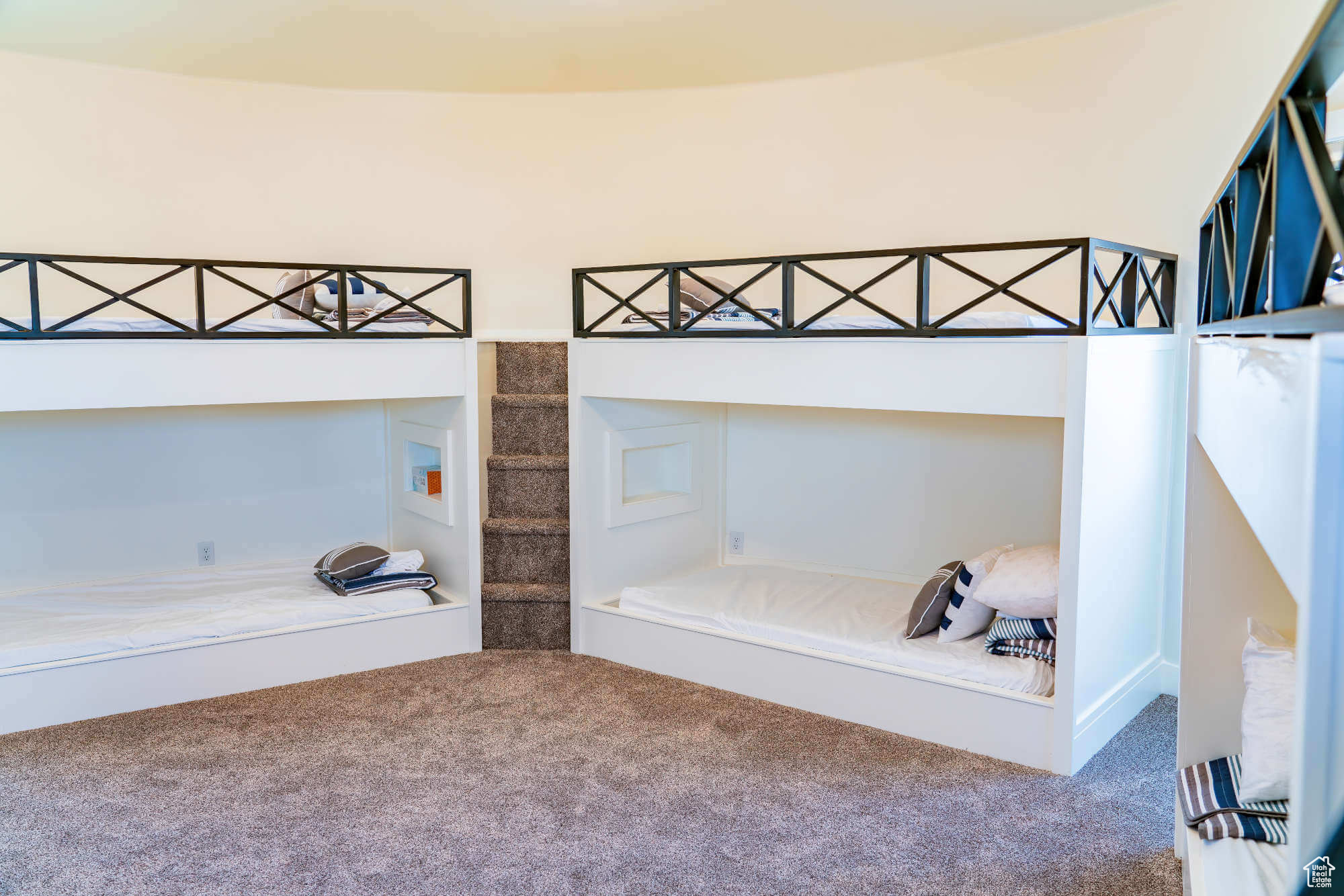 main property photo 163