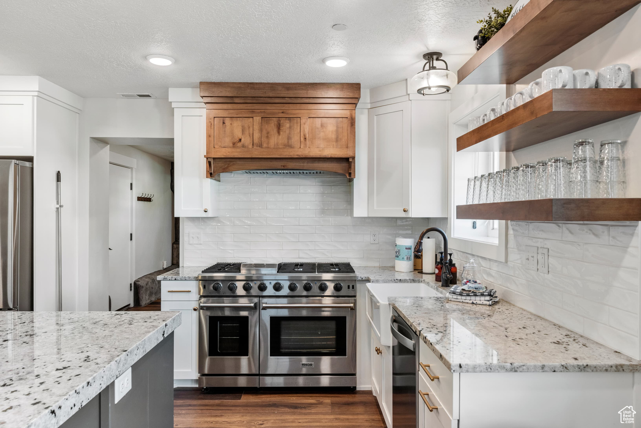 main property photo 65