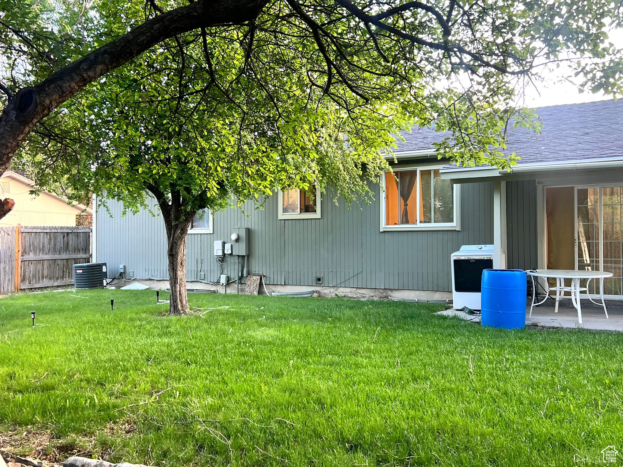 property viewer photo 3