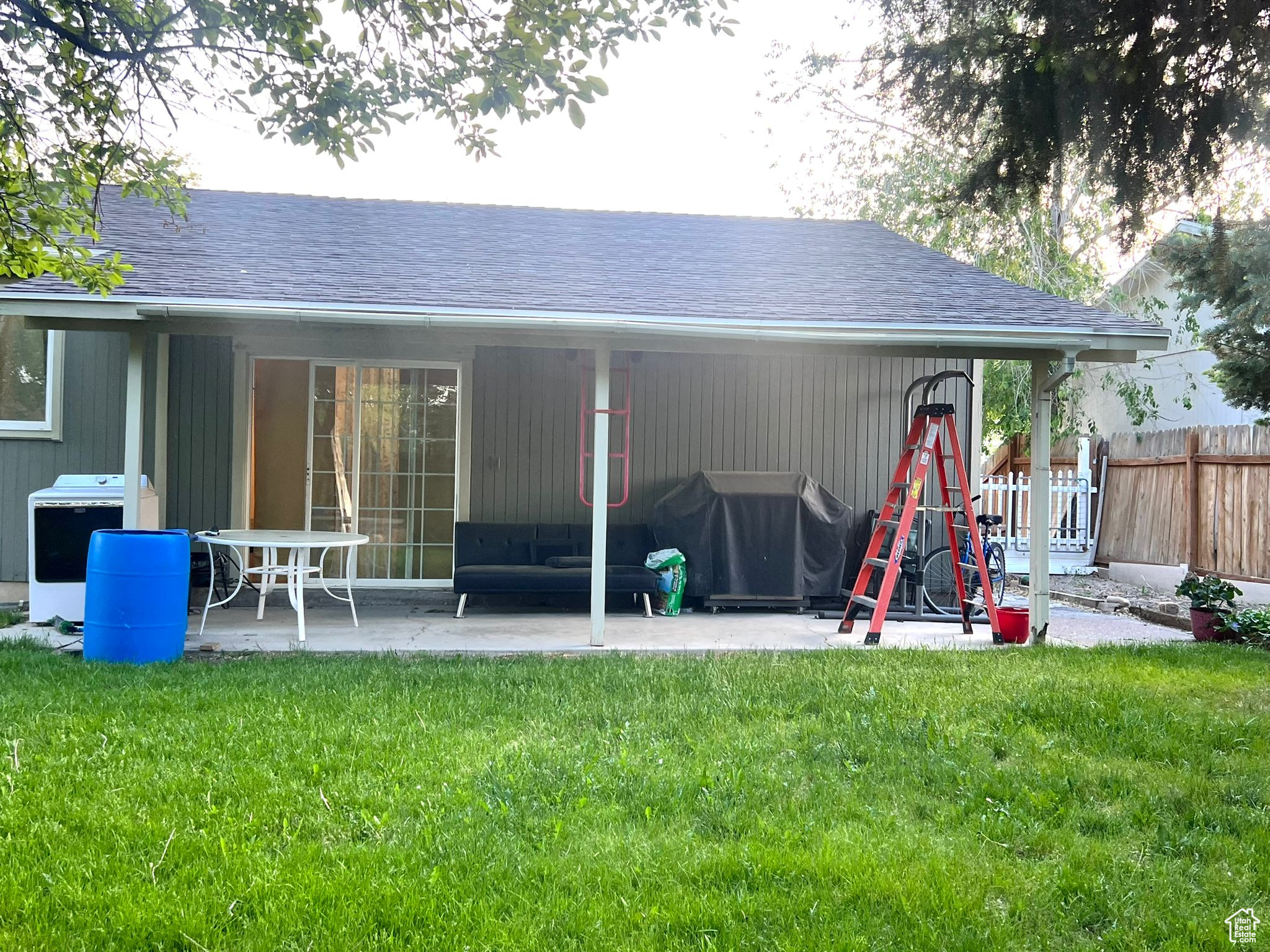 property viewer photo 4
