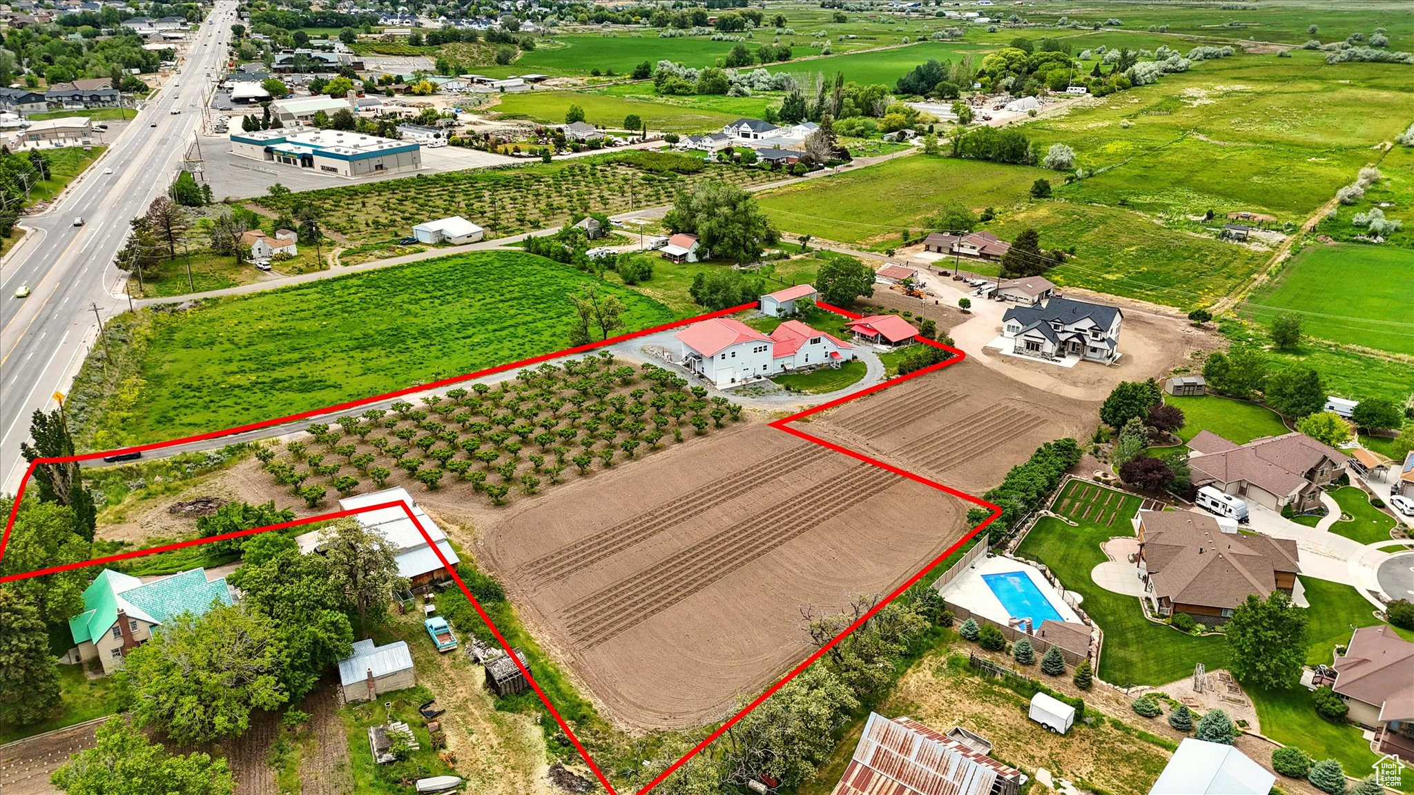 main property photo 3
