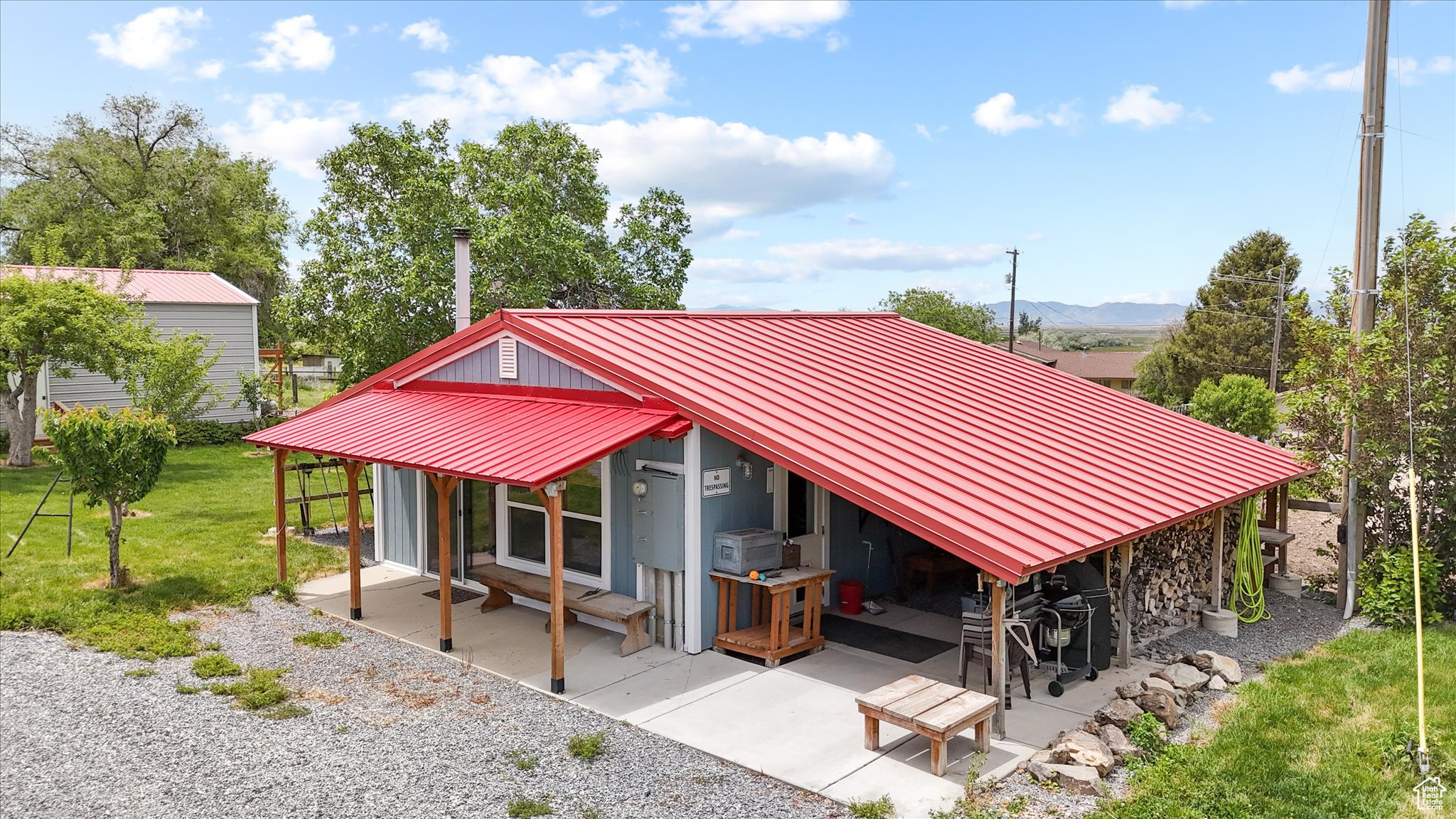 main property photo 45