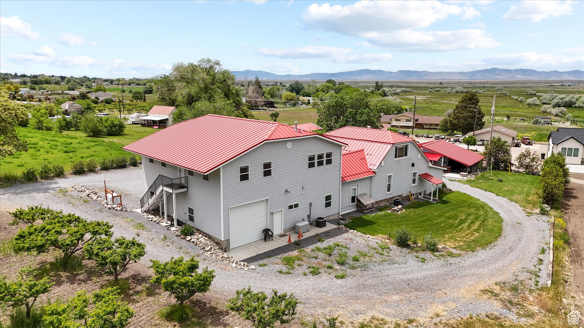 main property photo 70
