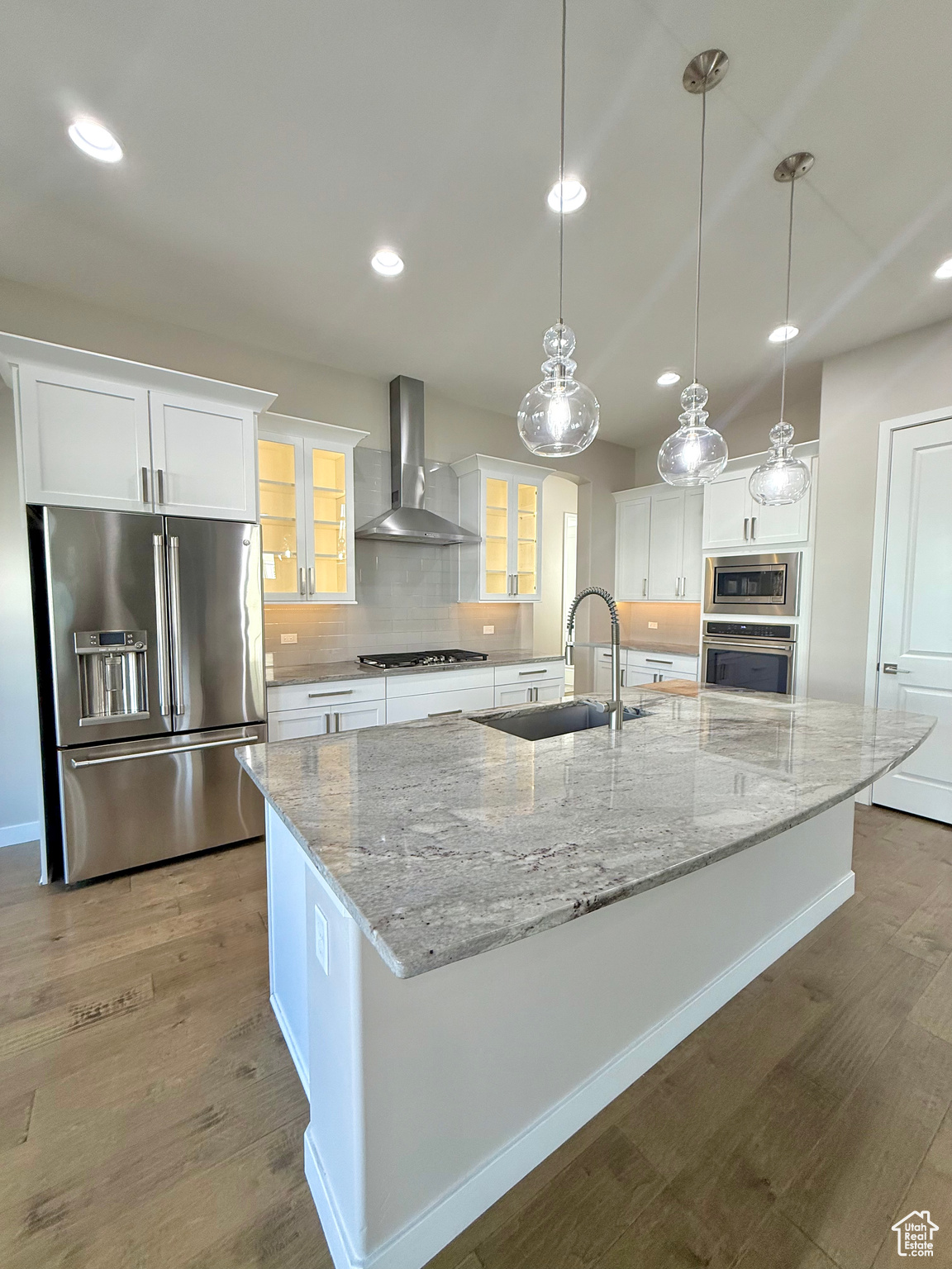 property viewer photo 14