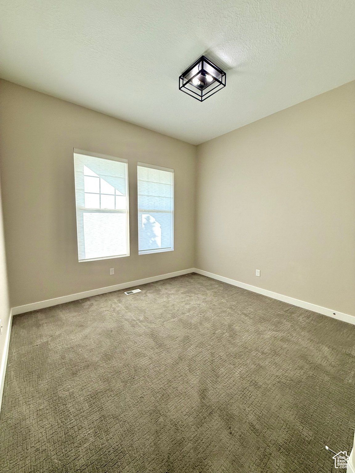 property viewer photo 30