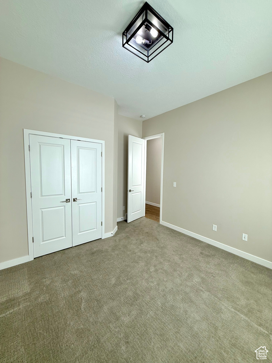 property viewer photo 31
