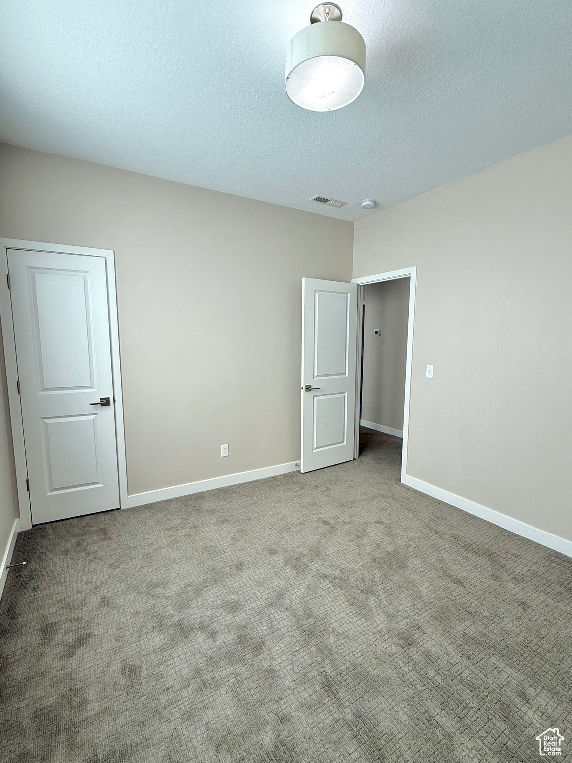 property viewer photo 37
