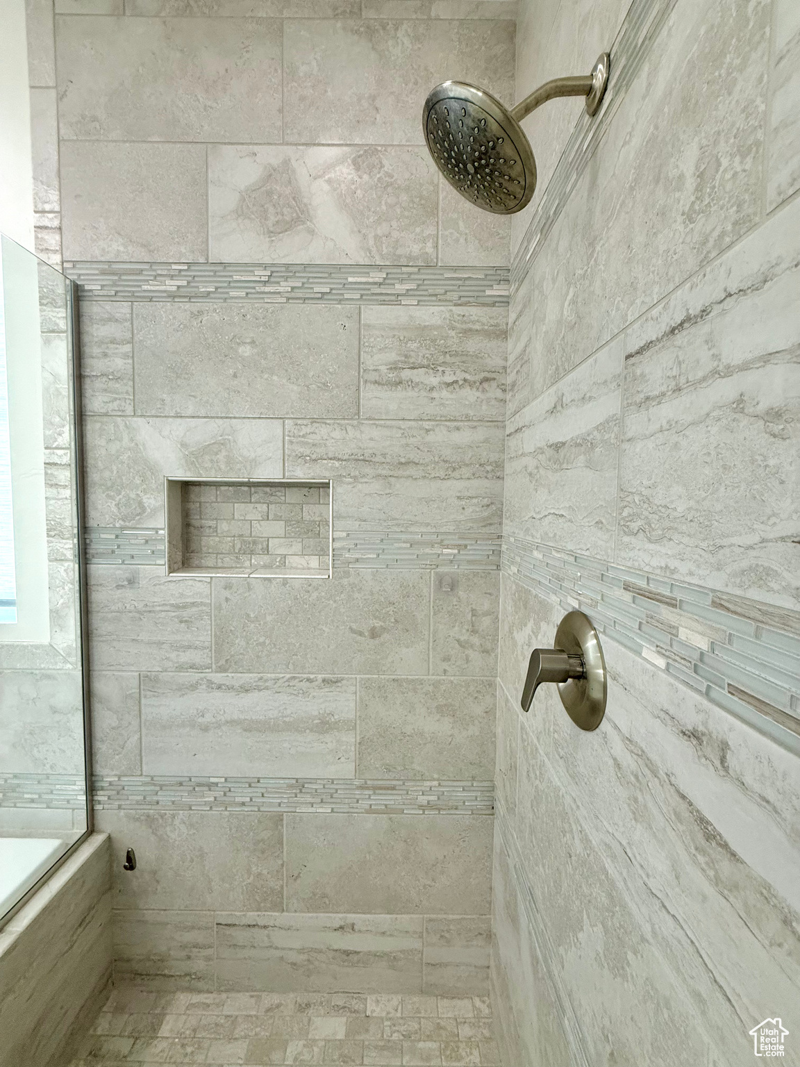 property viewer photo 49