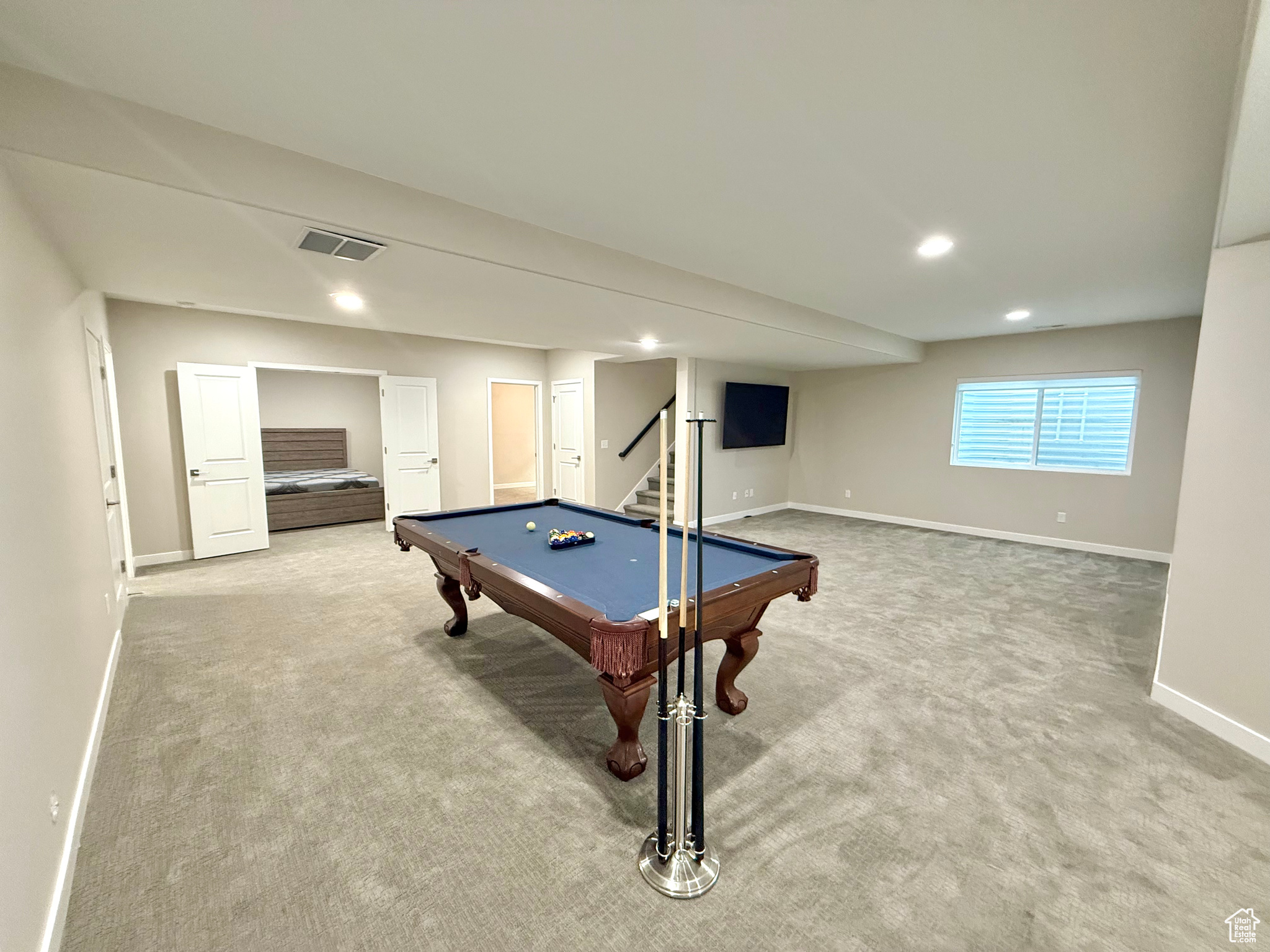 property viewer photo 54