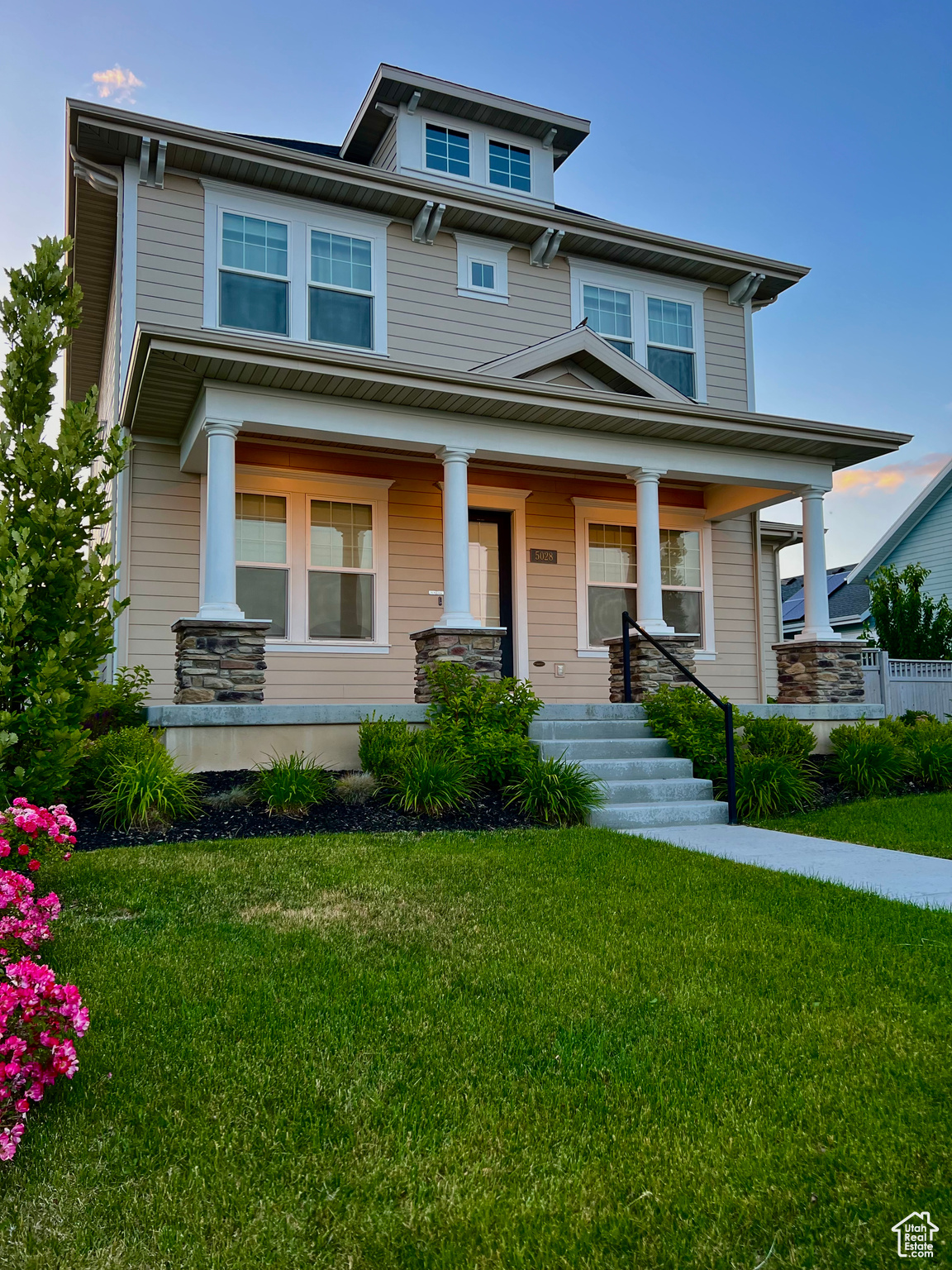 property viewer photo 9