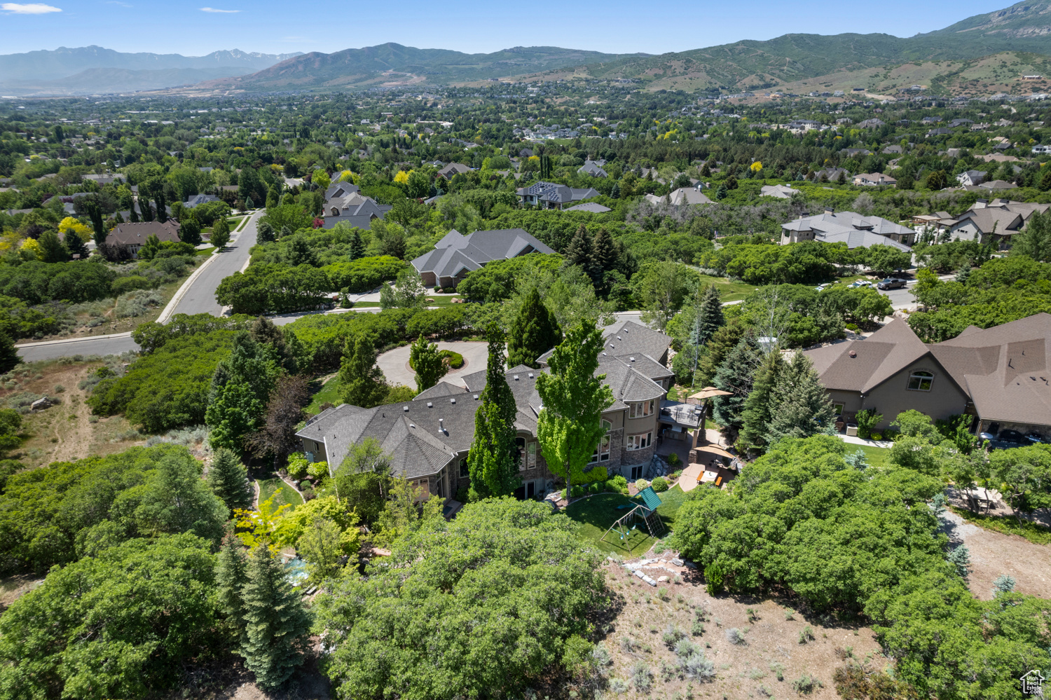 main property photo 76