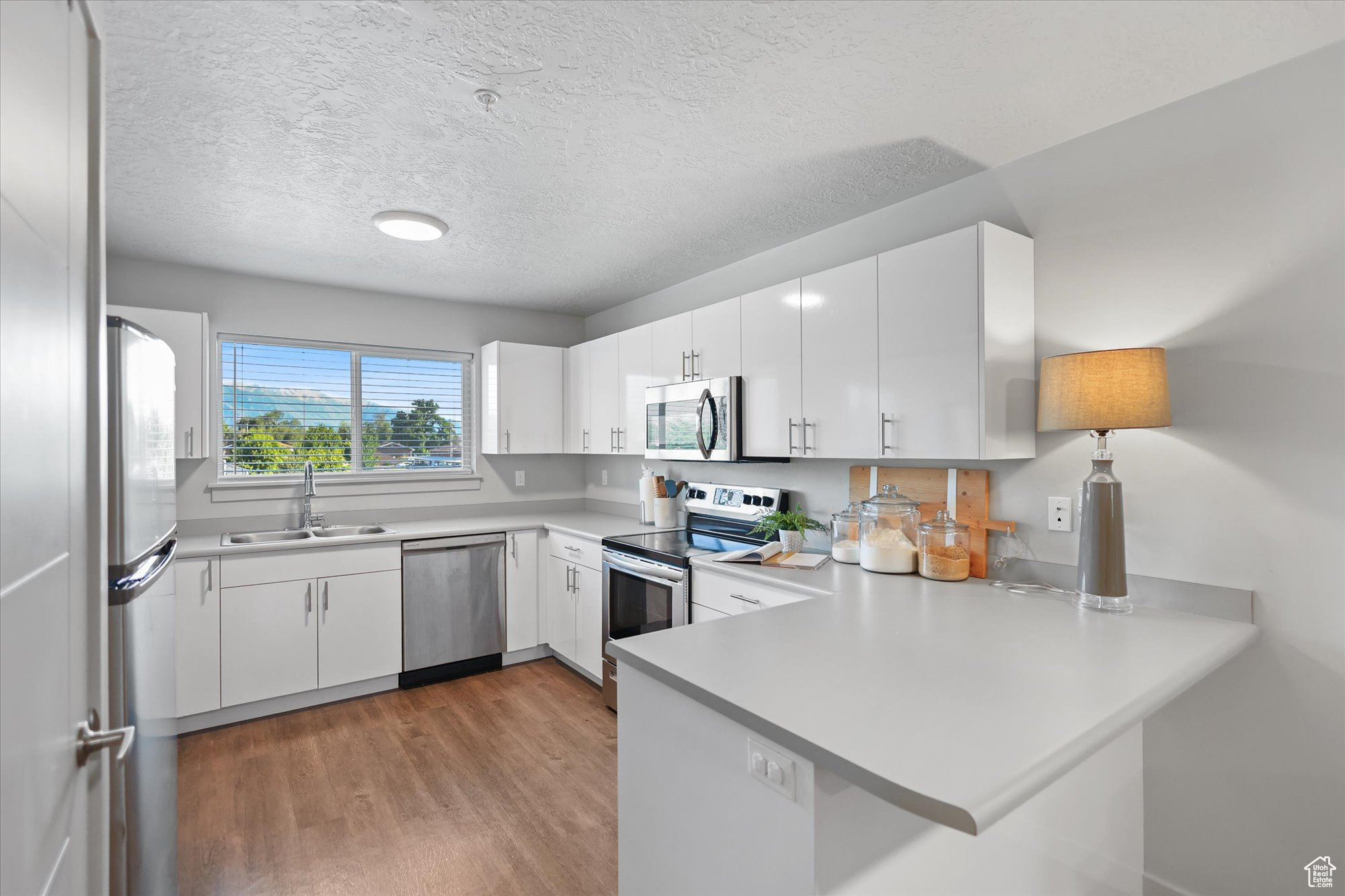 property viewer photo 1