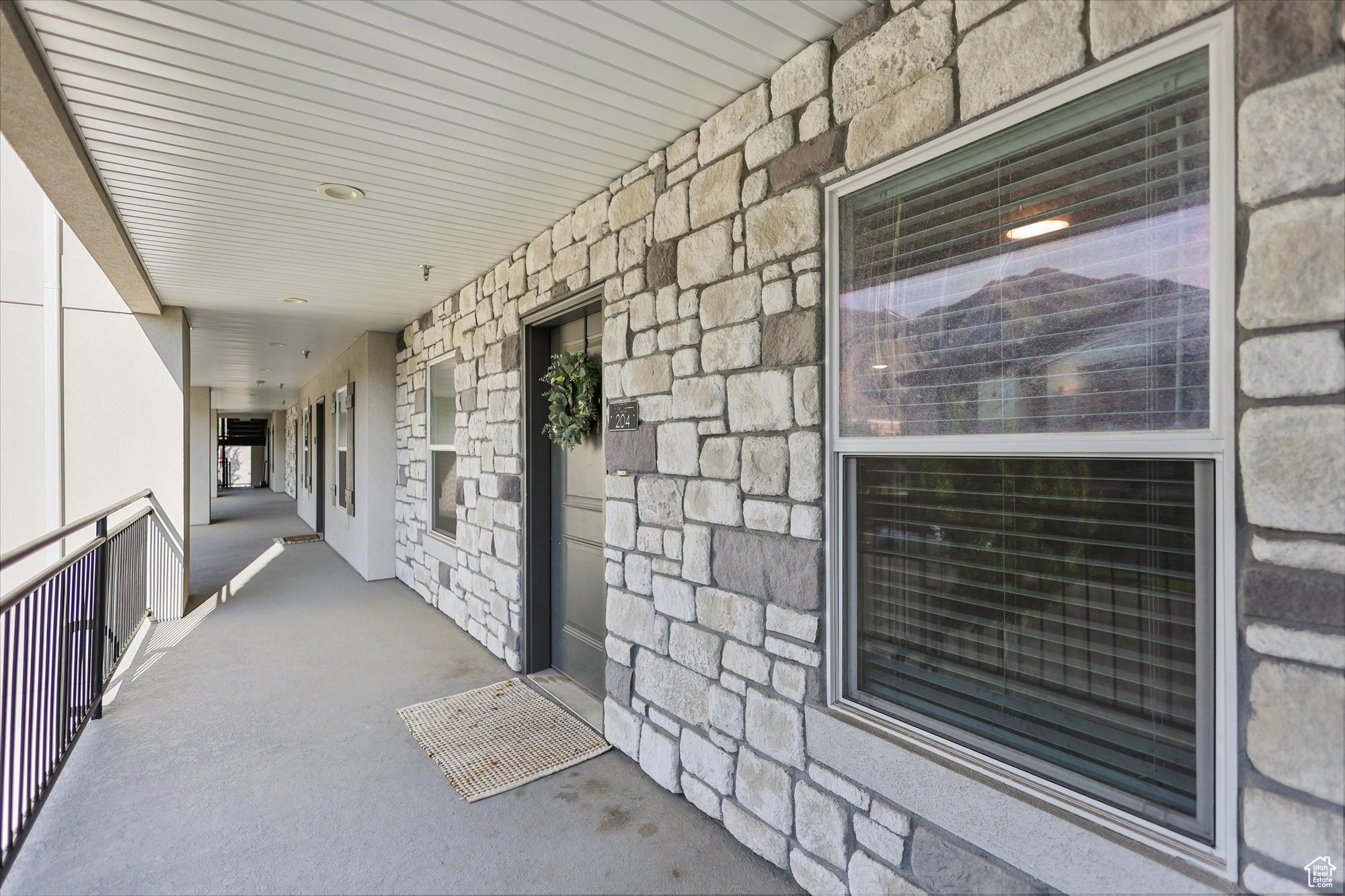 property viewer photo 19