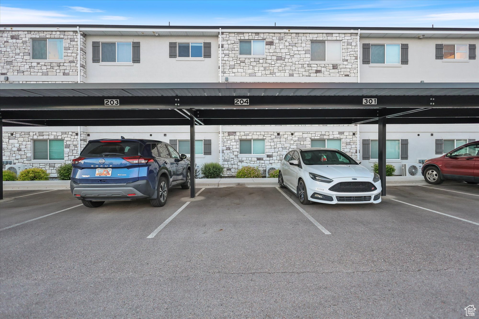 property viewer photo 20