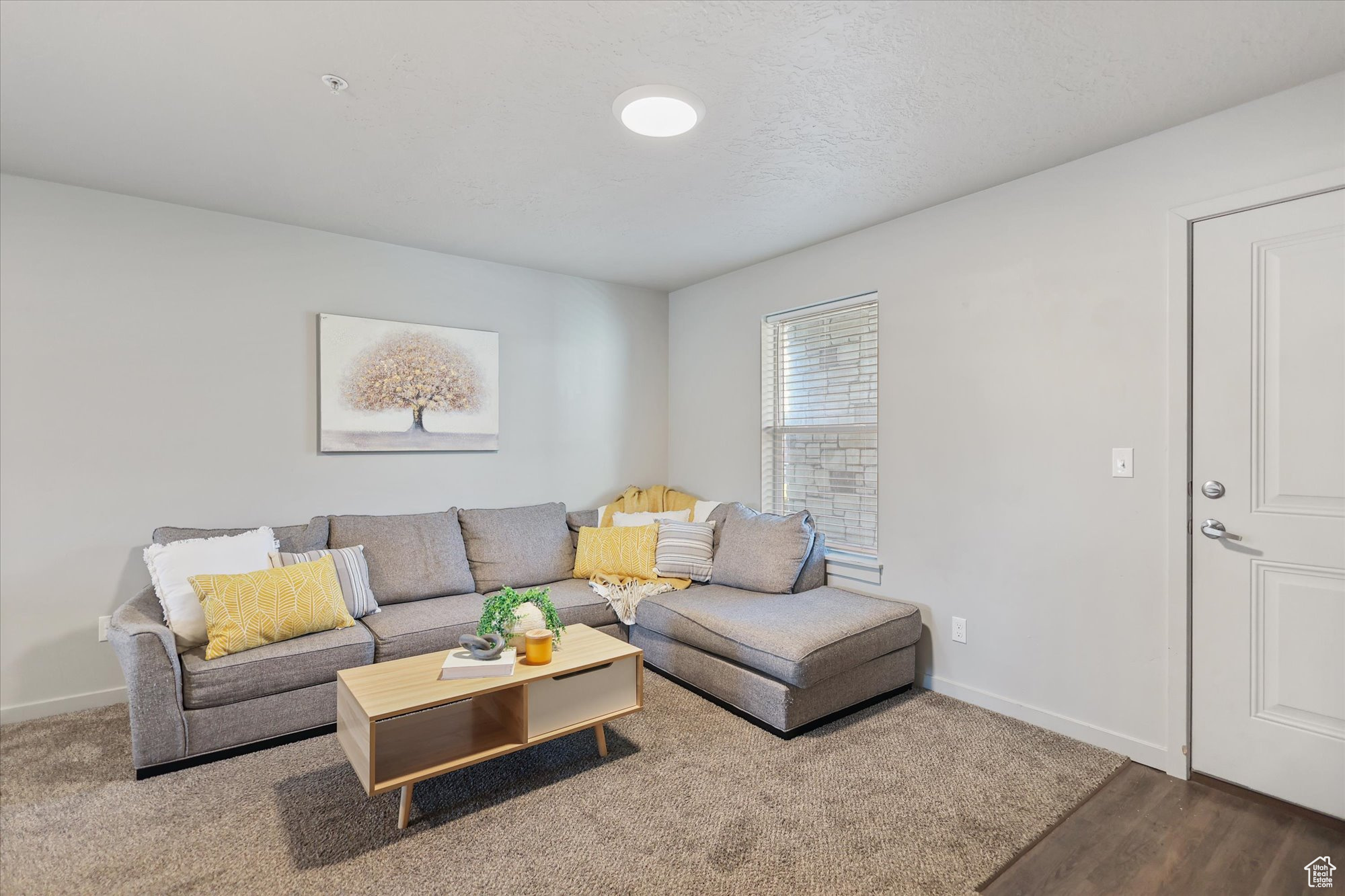 property viewer photo 3
