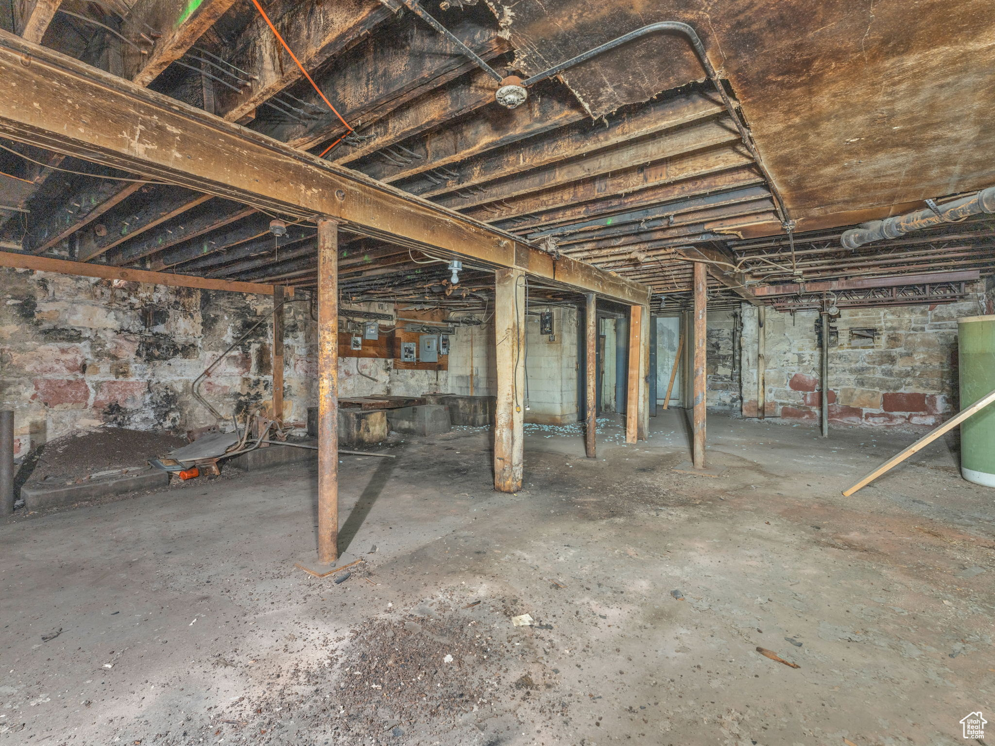 main property photo 73
