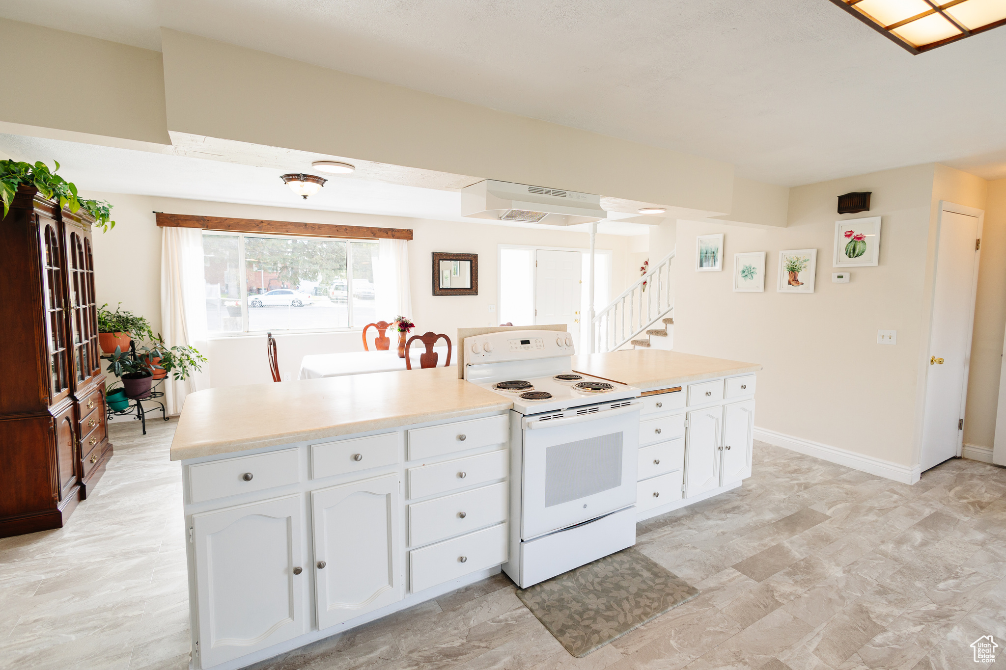 property viewer photo 6