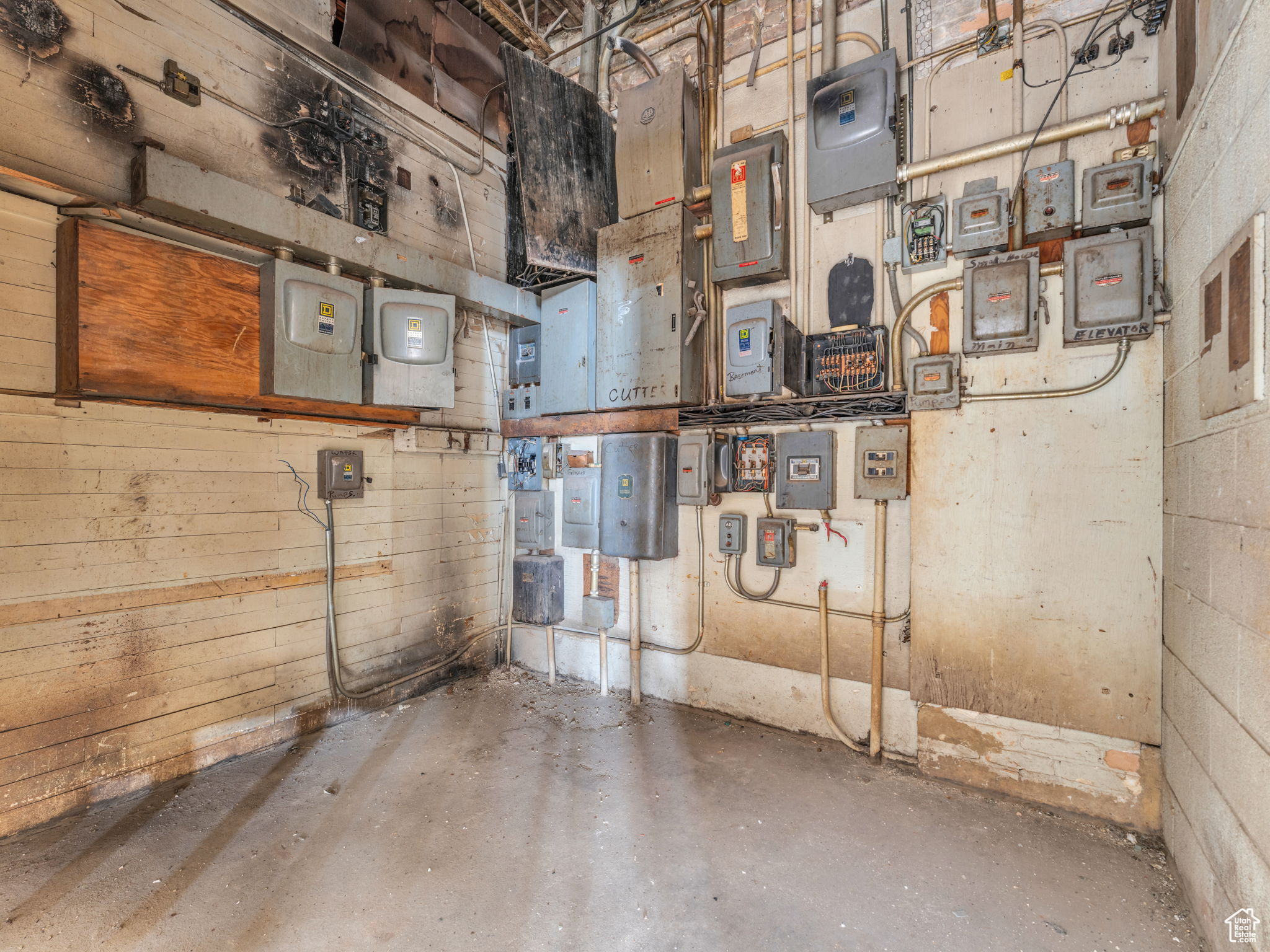 main property photo 49
