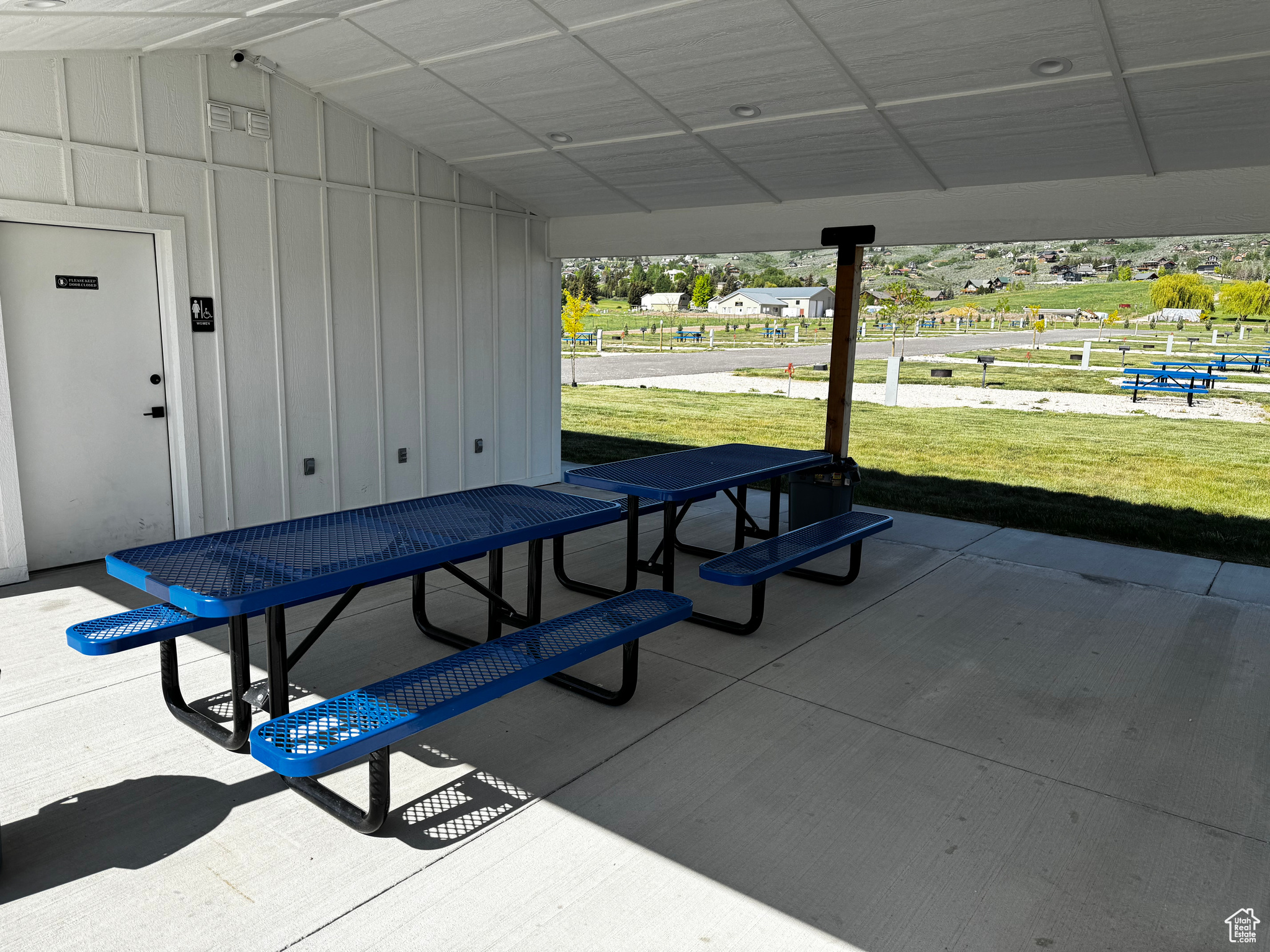 main property photo 17