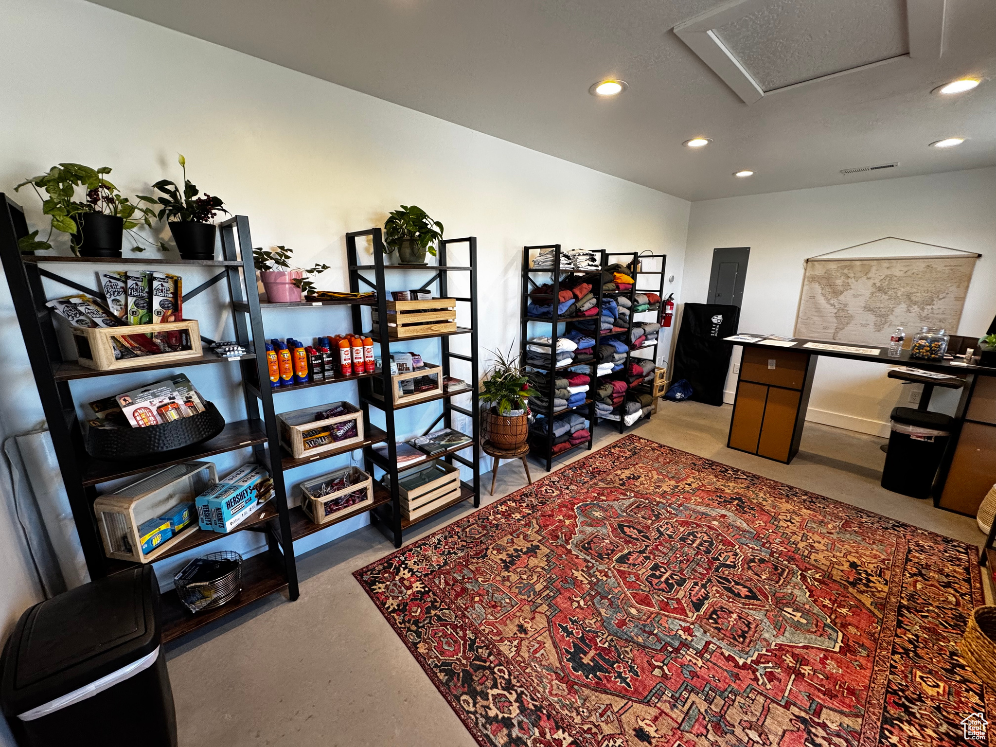 main property photo 20