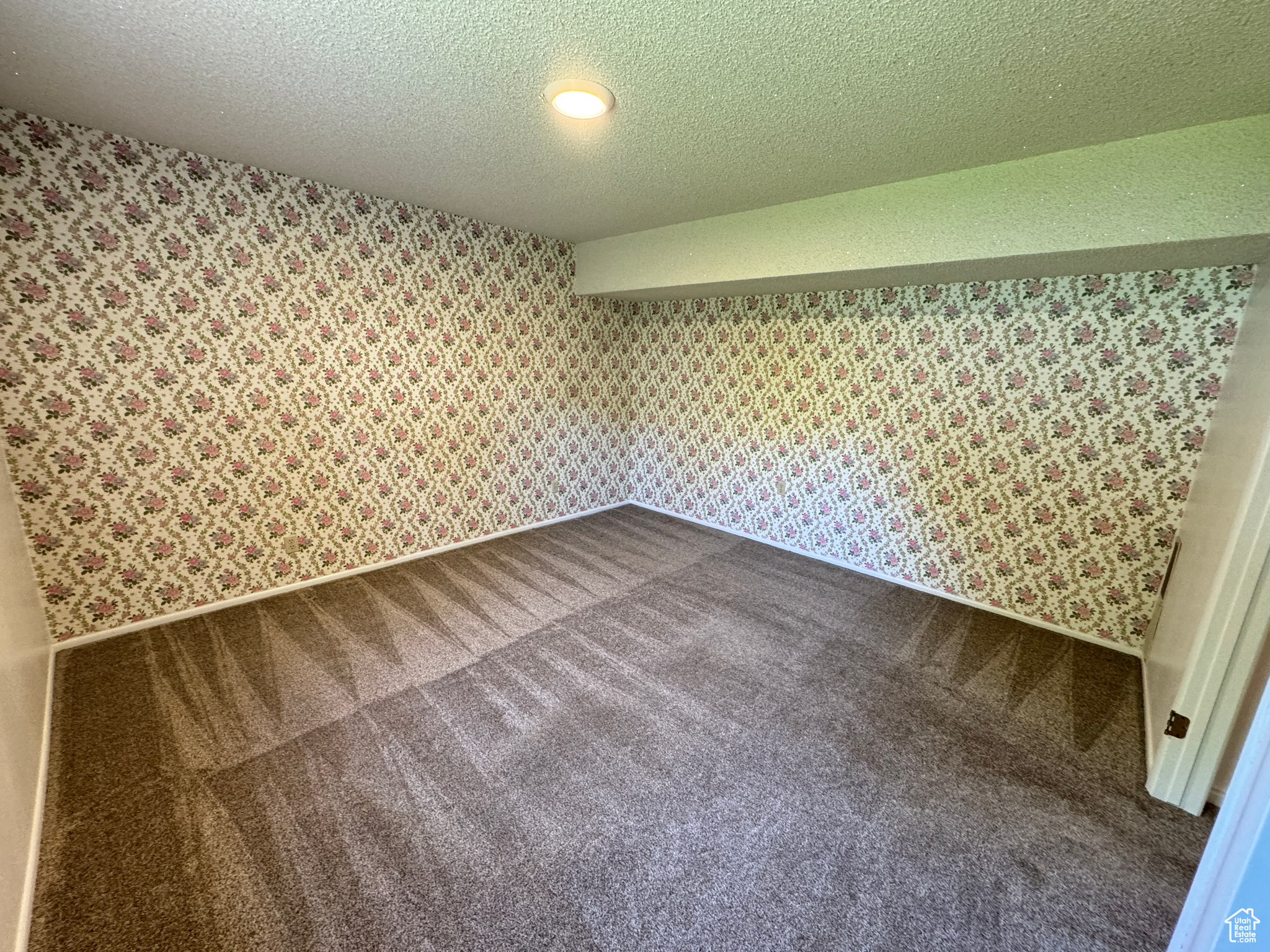 property viewer photo 30