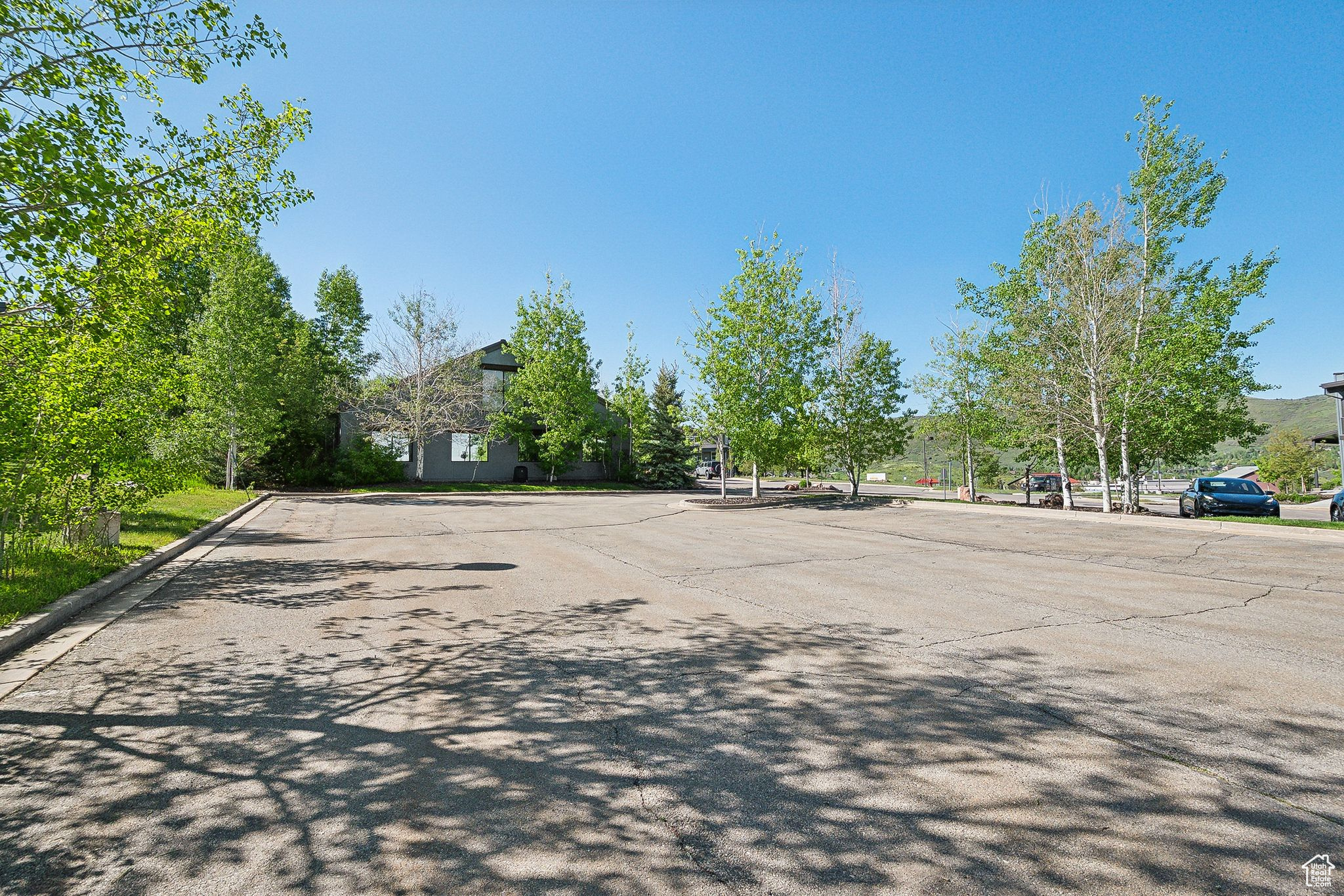 main property photo 44
