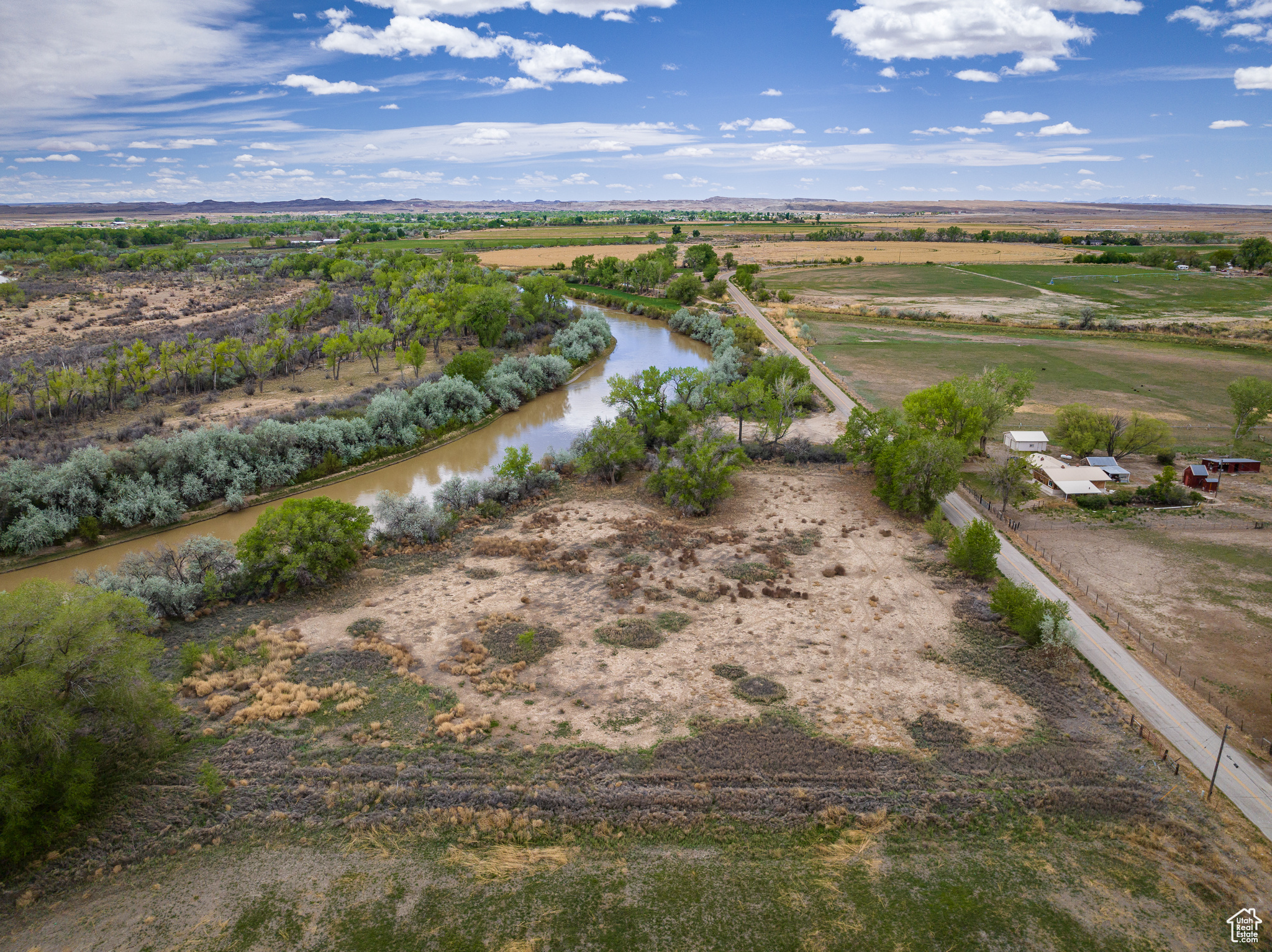 main property photo 14