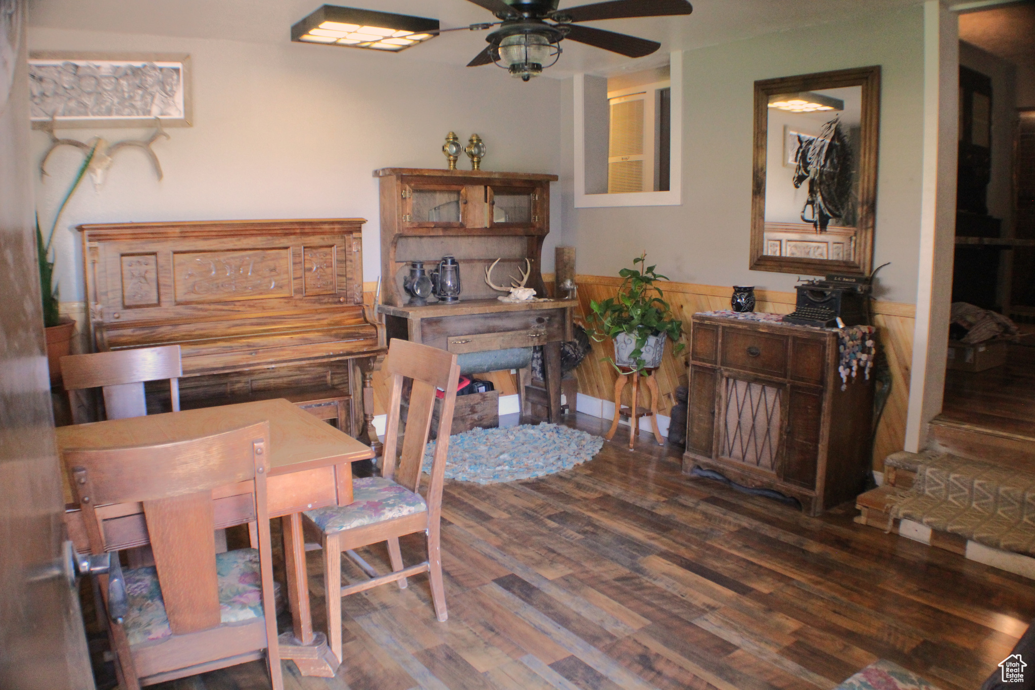 property viewer photo 2