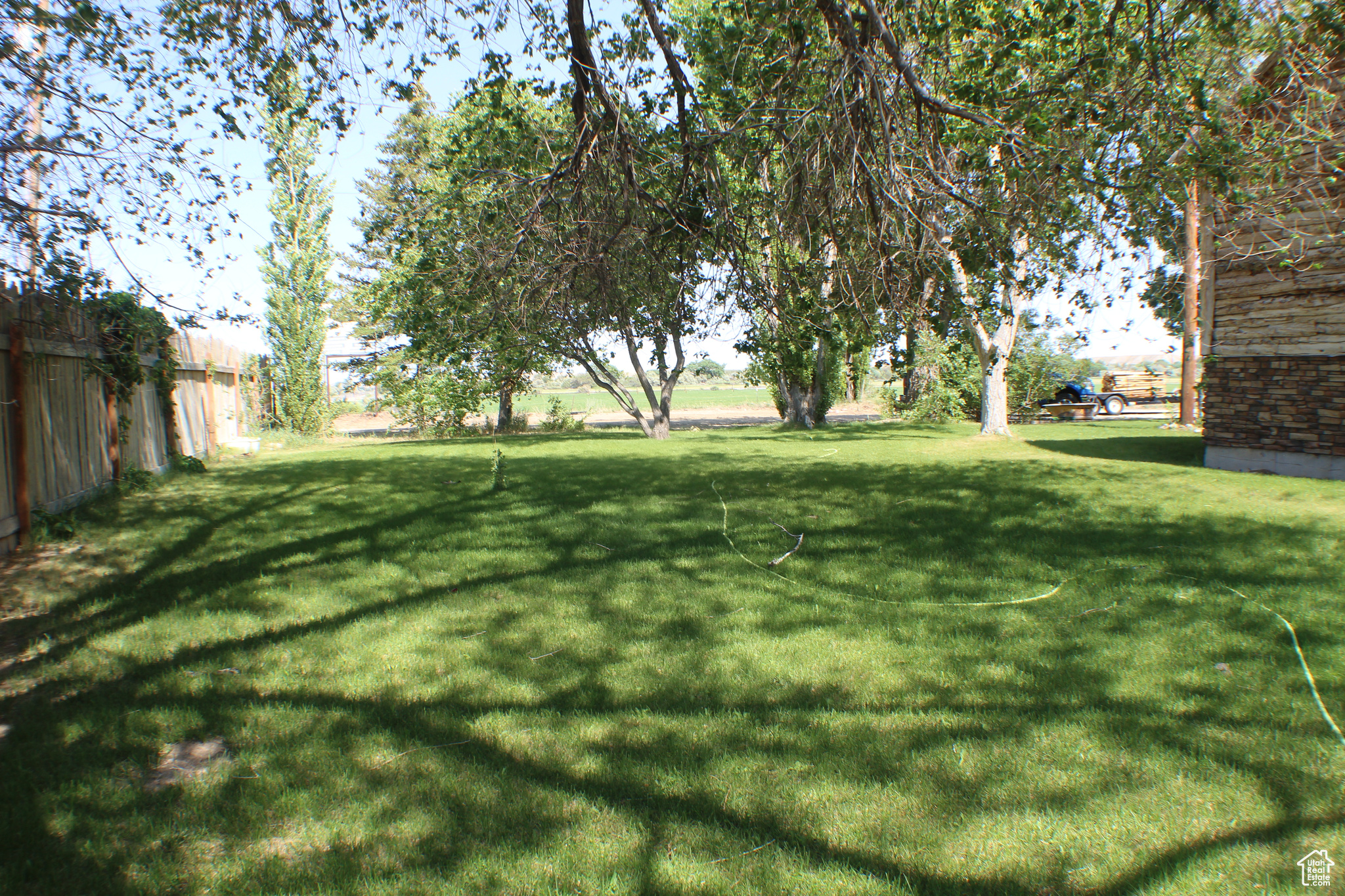 property viewer photo 33