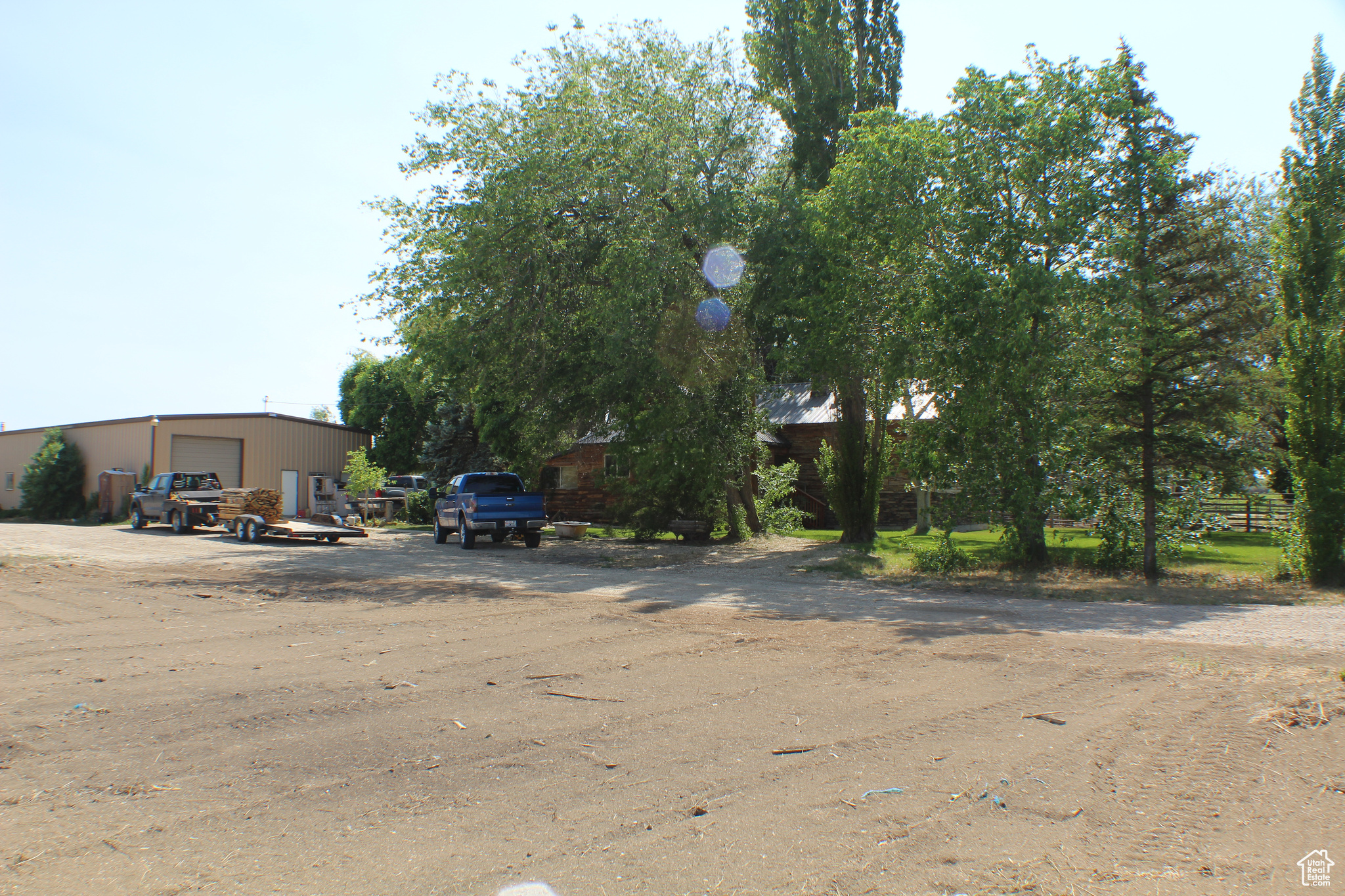 property viewer photo 35