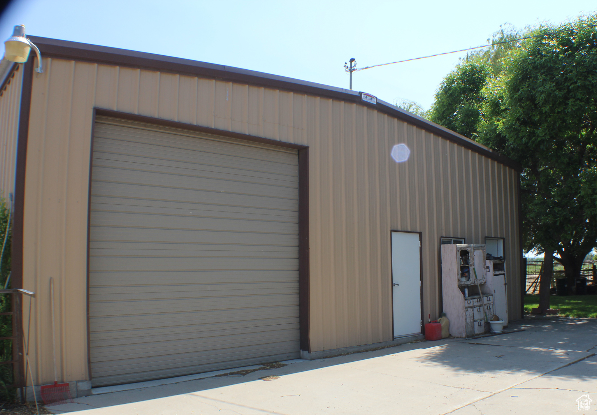 property viewer photo 38