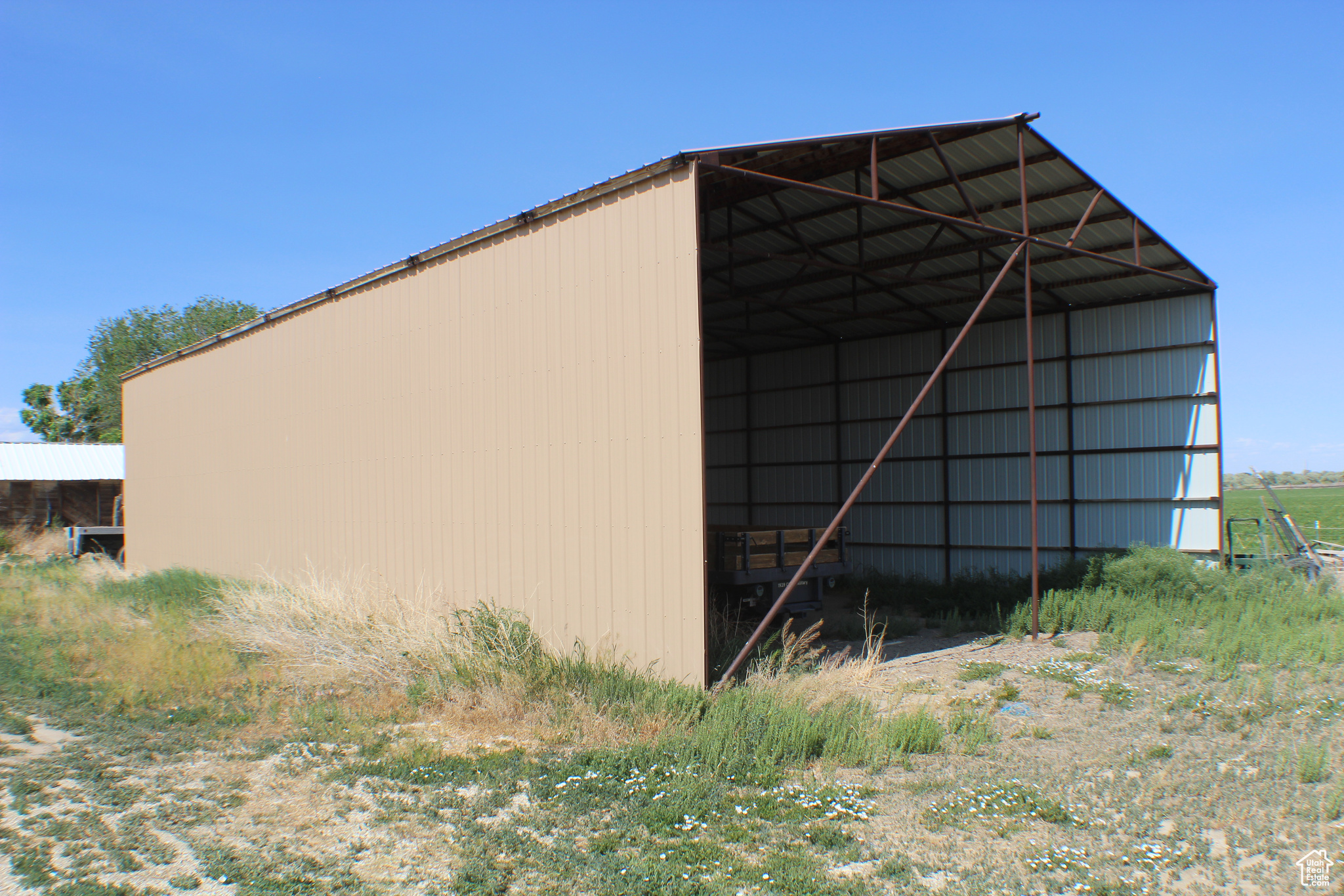 property viewer photo 47