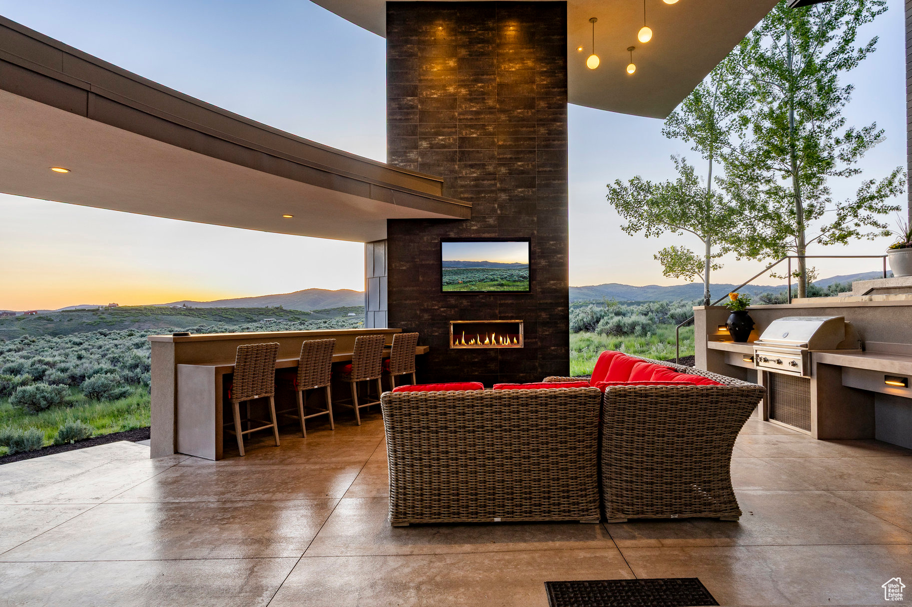 main property photo 51