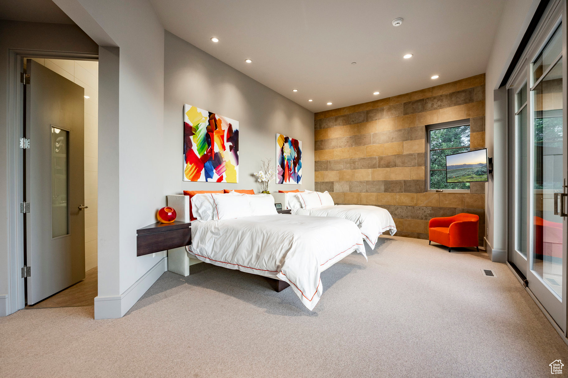 main property photo 66