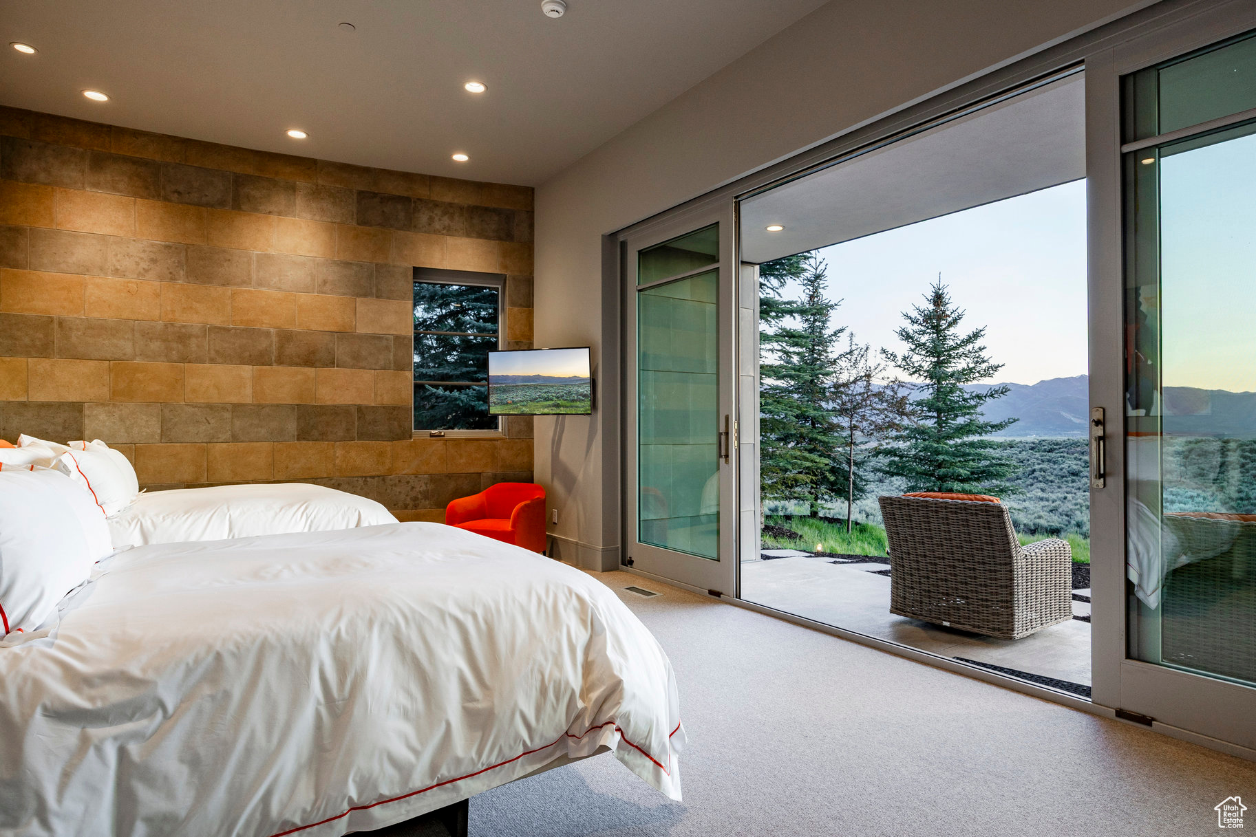 main property photo 68