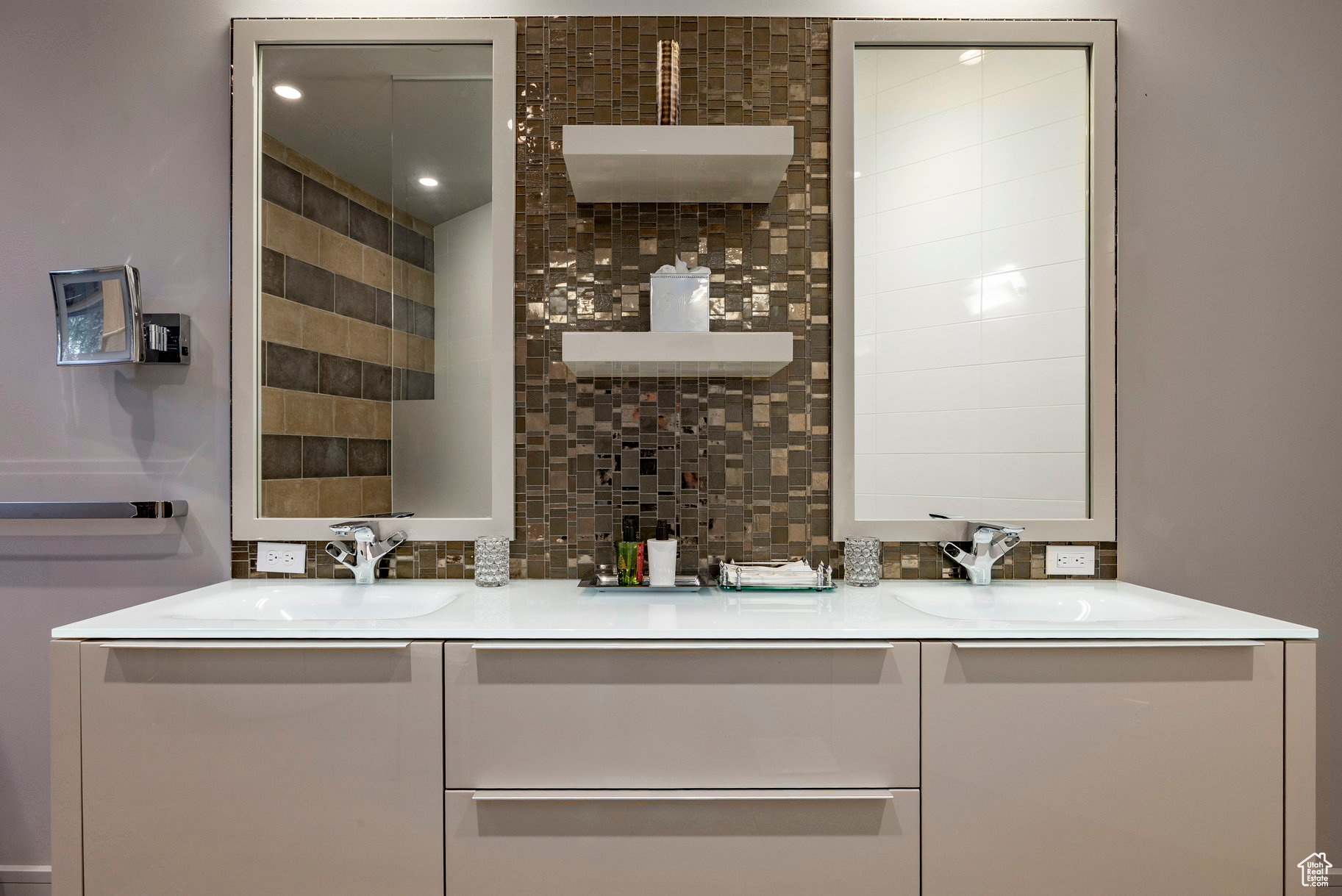 main property photo 69