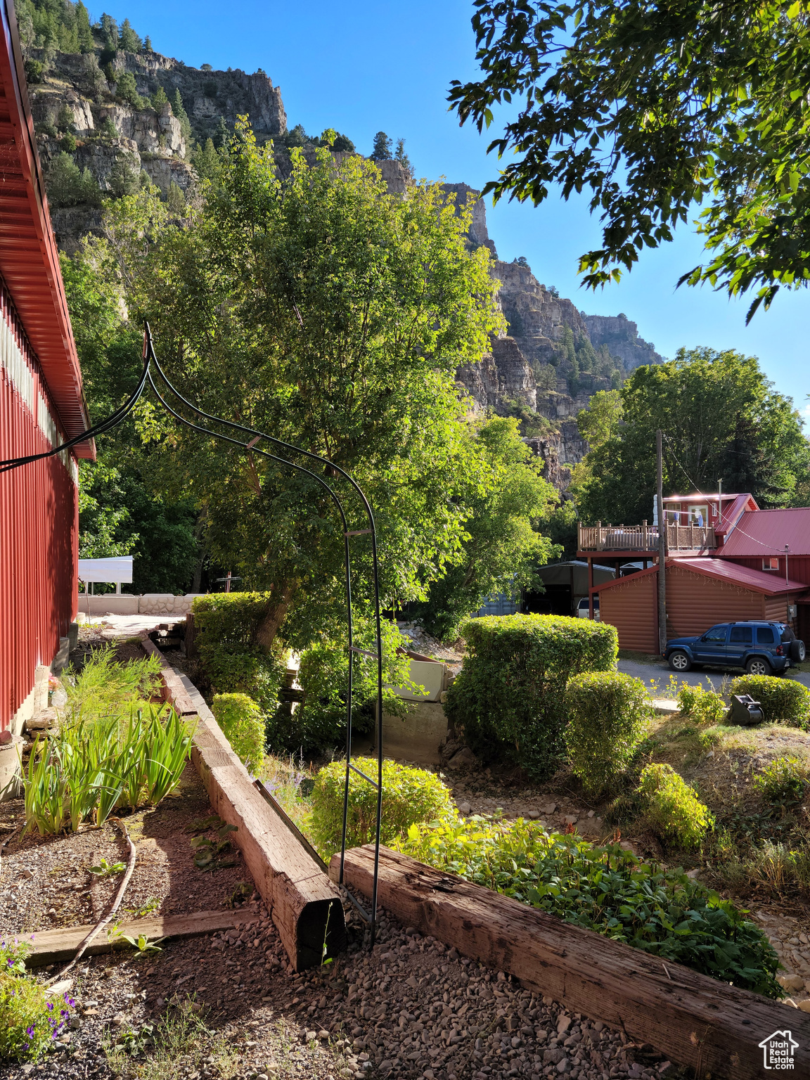main property photo 22